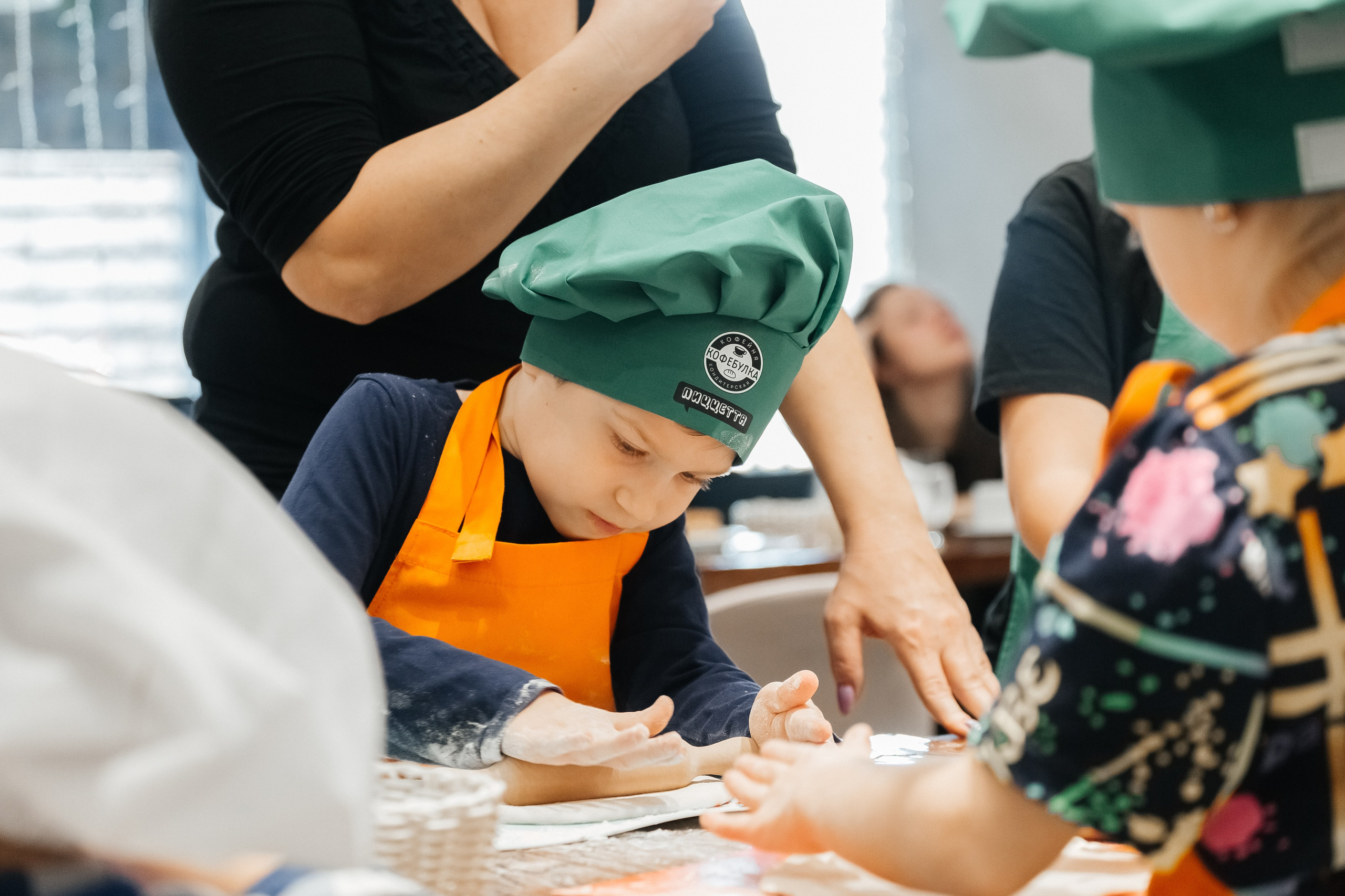 Детский мастер-класс в «Кофебулка». Фотограф Кемерово | Сергей