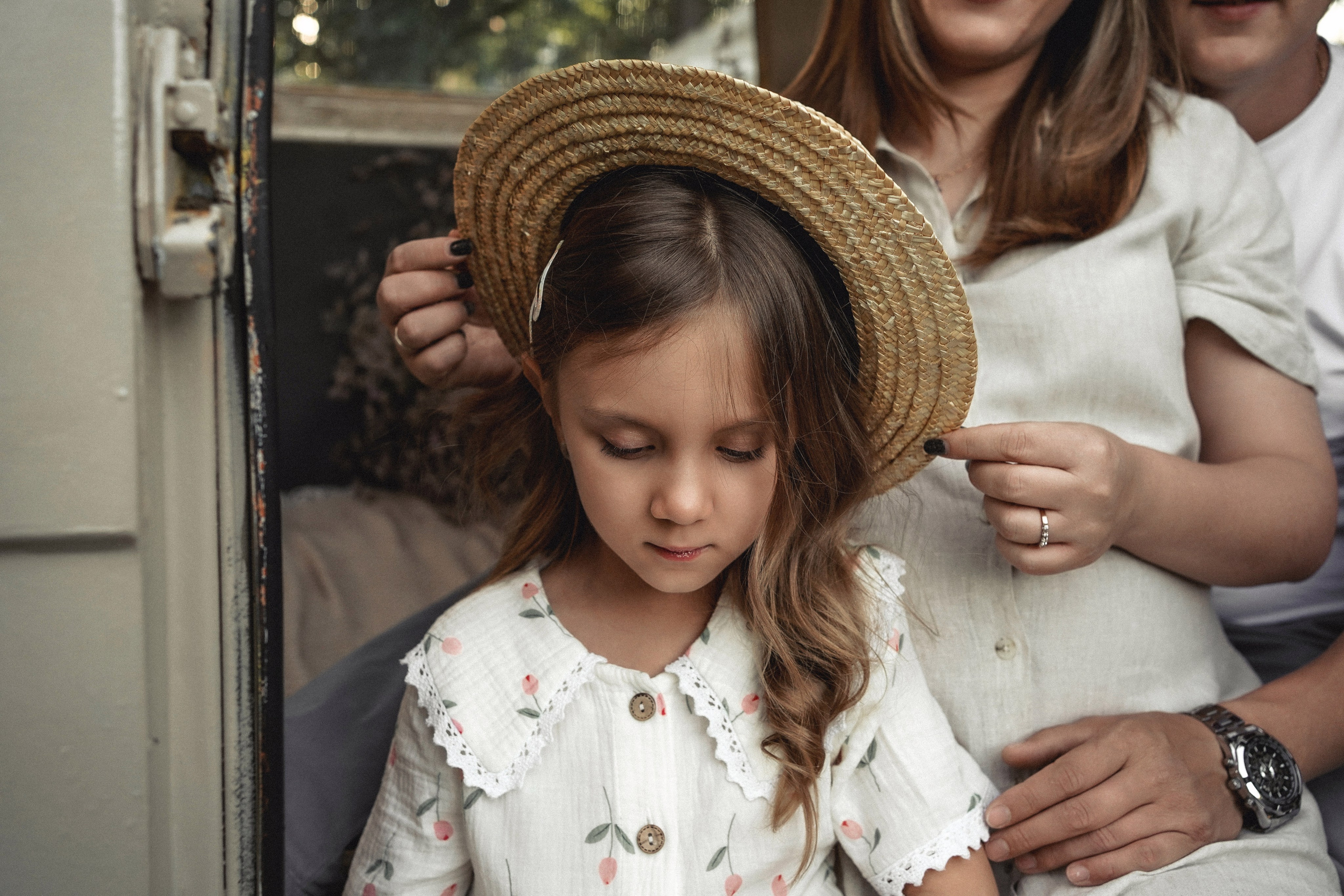 Семья в фотостудии на пруду. Свадебный фотограф в Ростове-на-Дону. Таинство Крещения и Венчания, семейные фотосессии. Алёна Чёботова