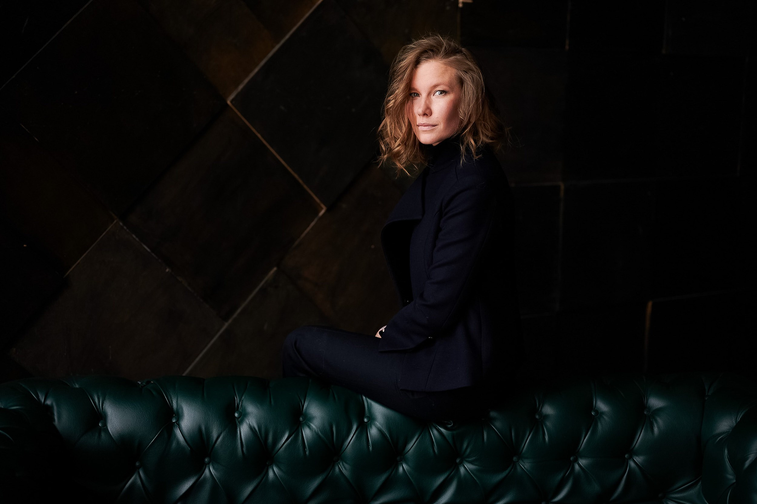 Бизнес-портреты и съемка команд в Москве — в офисе или студии. Герман Лепёхин коммерческий фотограф в Москве: репортаж, портреты, интерьеры, производство