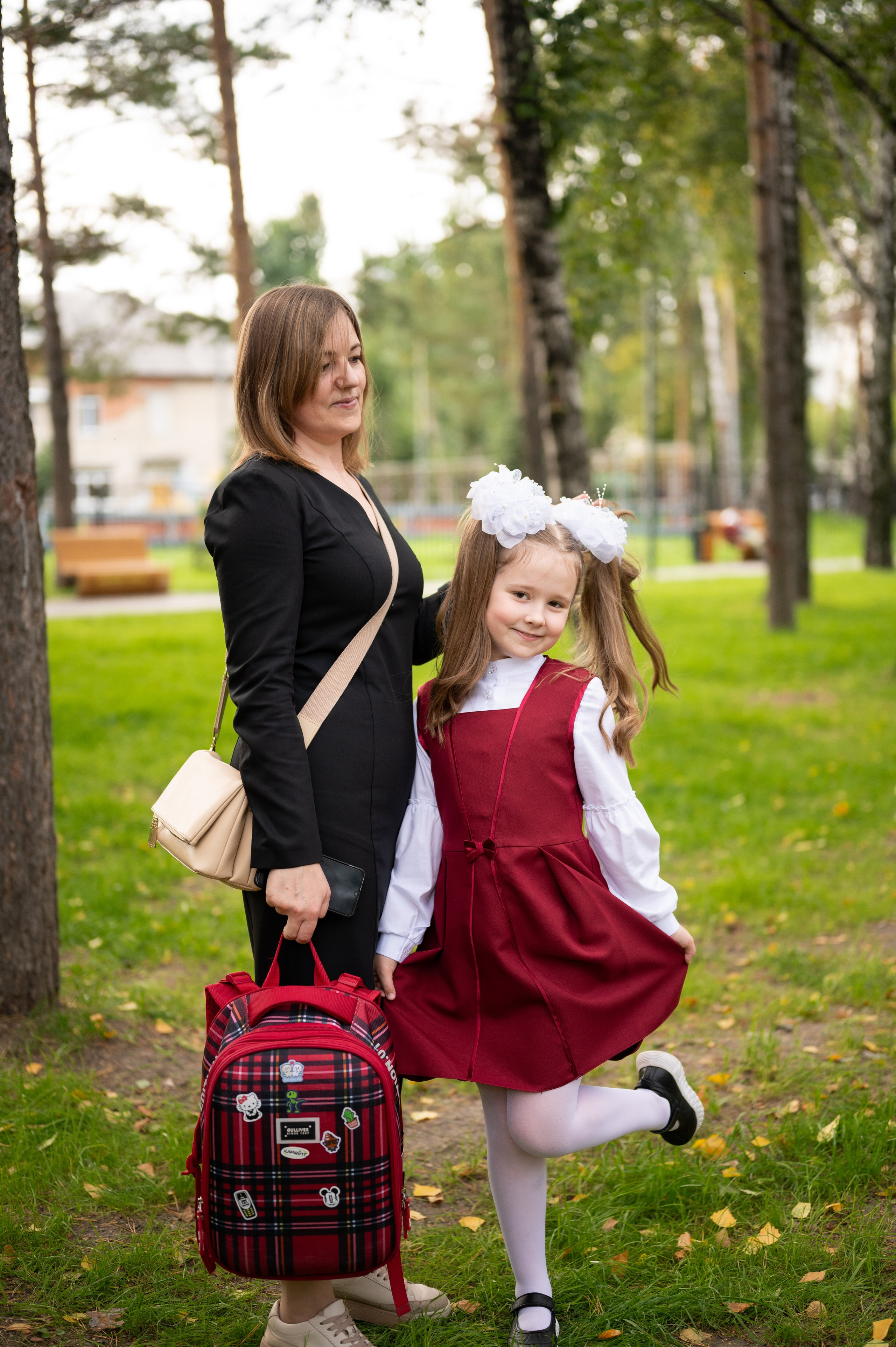 1 сентября 16 гимназия 2 класс (линейка + в классе+ на улице). Фотограф новорожденных, семейный детский в Тюмени Татьяна Морозова