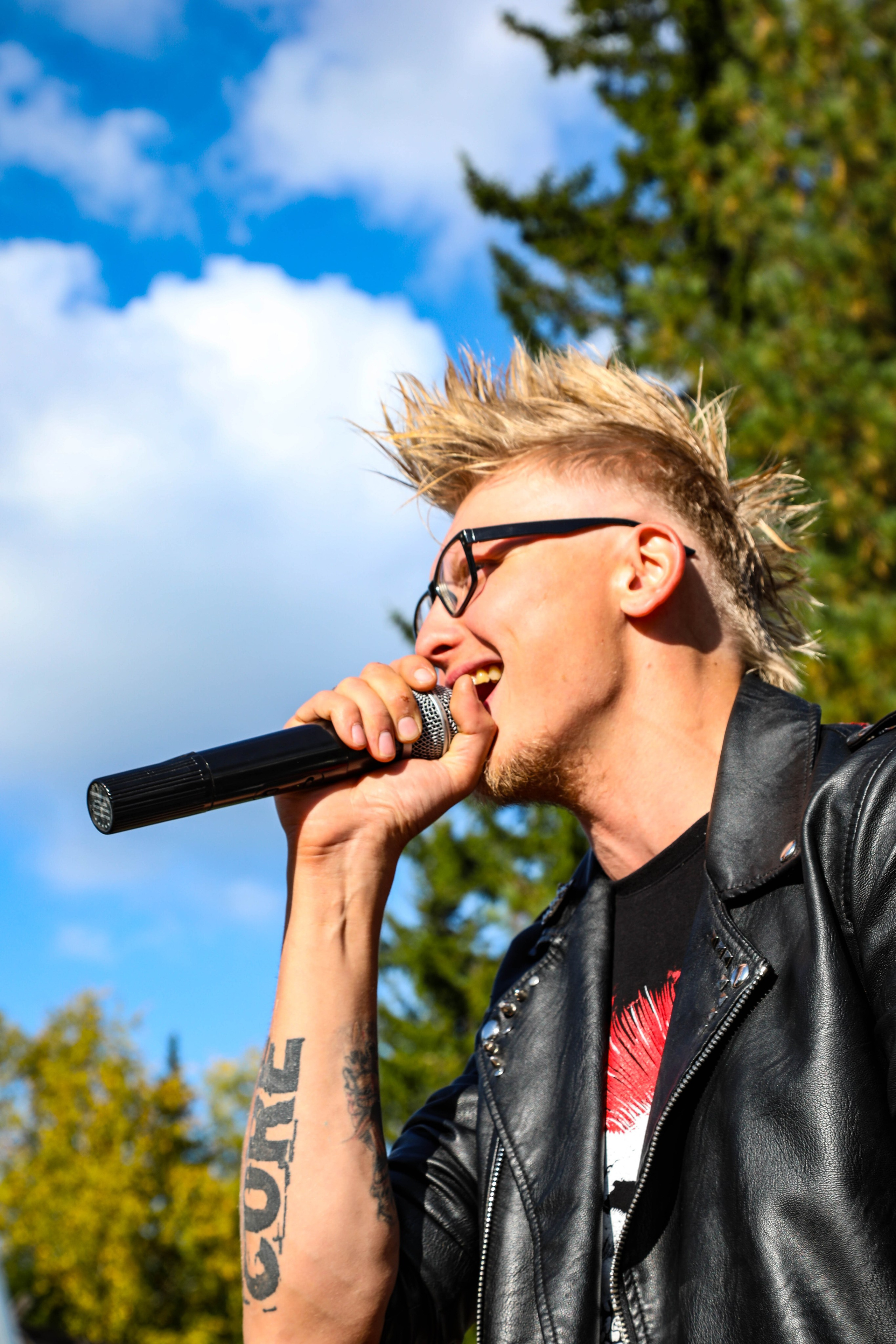 2024 год. Ваш фотограф в г. Ленск, Республика Саха (Якутия)