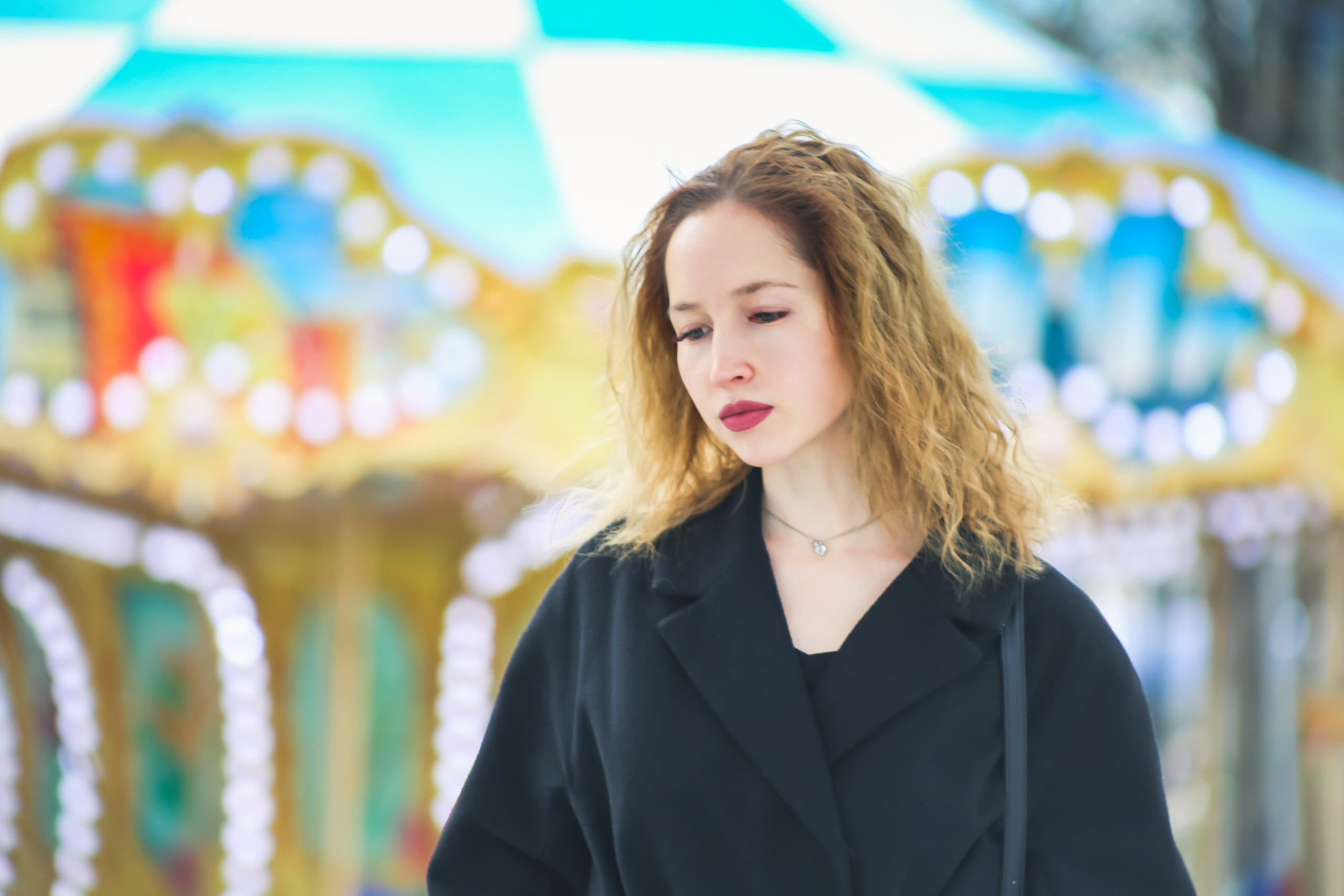 Алина в городе. Фотограф Пермь. Фотосессия в фотостудии Перми и на свежем воздухе