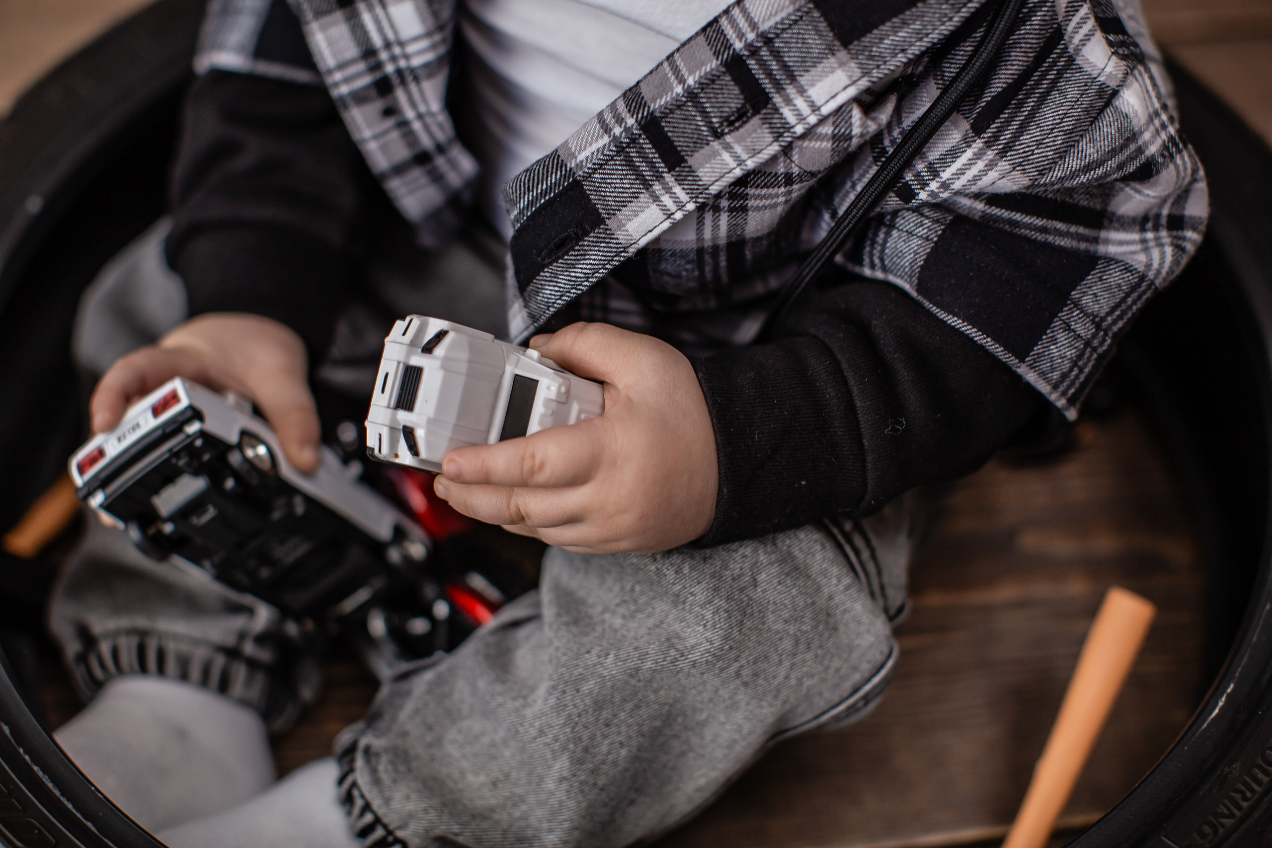 Фотодень " ГАРАЖ «(для 1-4 года) 20.09.26 г запись идёт. Детский семейный фотограф на первый годик город Новосибирск Дымова Светлана пакеты всё включено 1-3 года