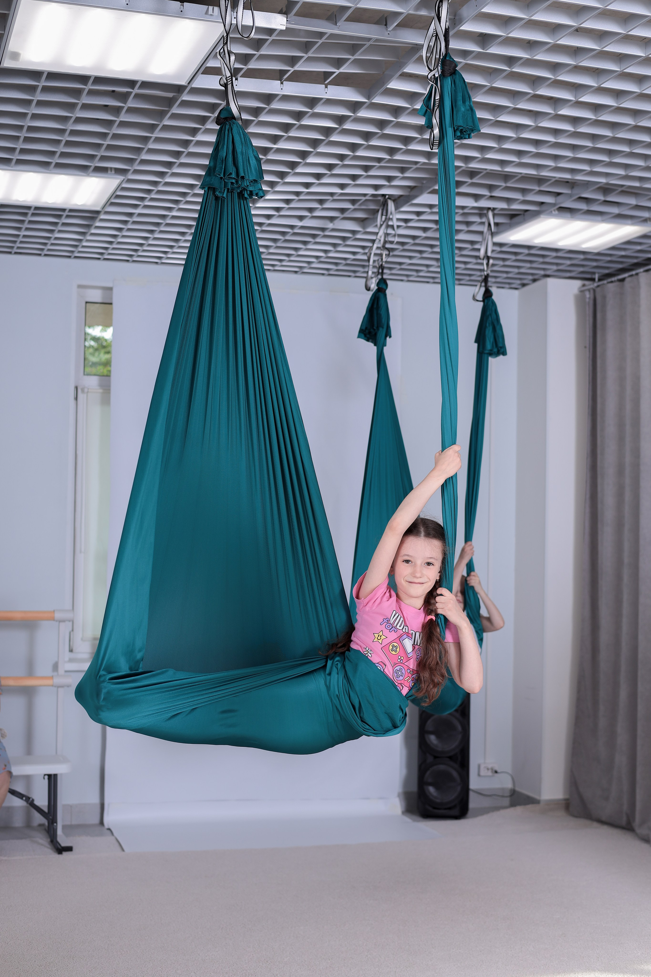 Детская аэройога. Фотограф Надршина Лилия