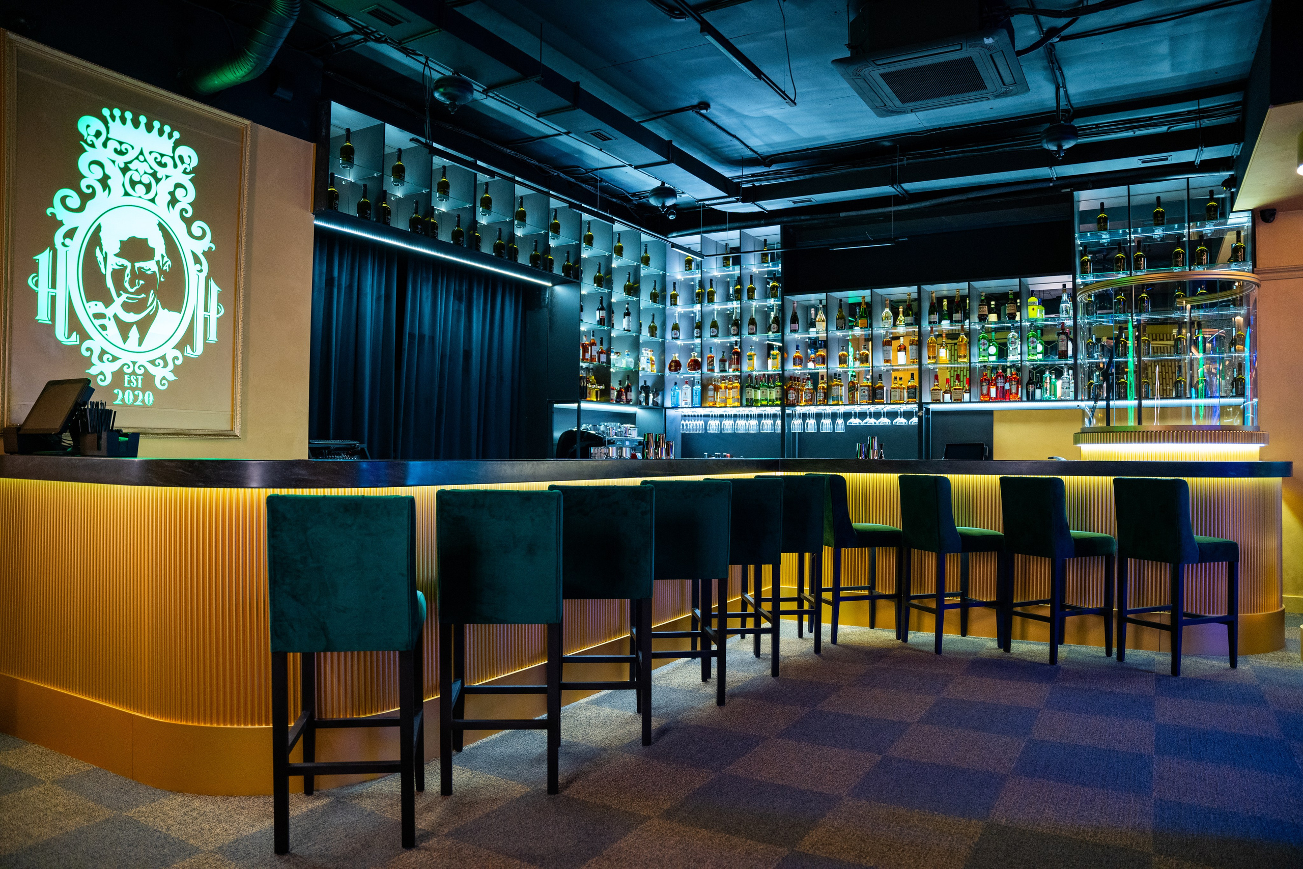 Фотосъемка интерьера стриптиз-клуба Hefner — элитный клуб Краснодара. Интерьерная фотосъемка клуба Hefner в Краснодаре — профессионально. Шедевры для Вас! Фотограф и Видеограф в Краснодаре Пахиев Руслан