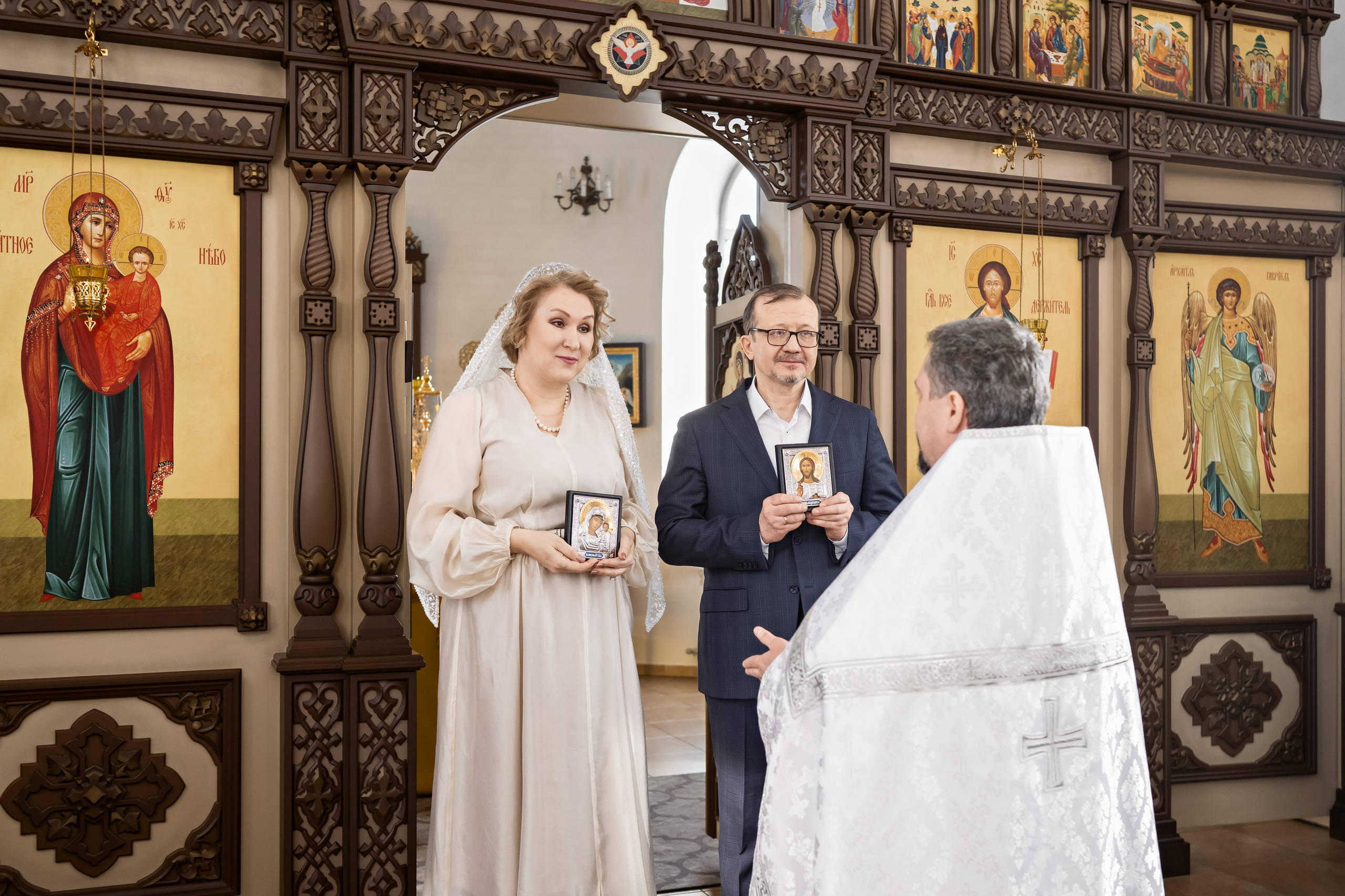 Храм Страстотерпцев (п.Южный). Церковный фотограф на Таинство Крещения и Венчания в Оренбурге и Оренбургской области Екатерина Белкина