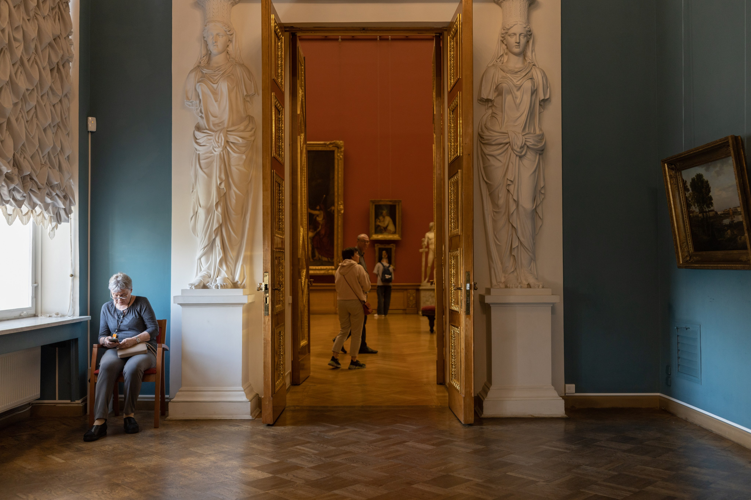 Street. Documentary photographer Anton Zdanovich