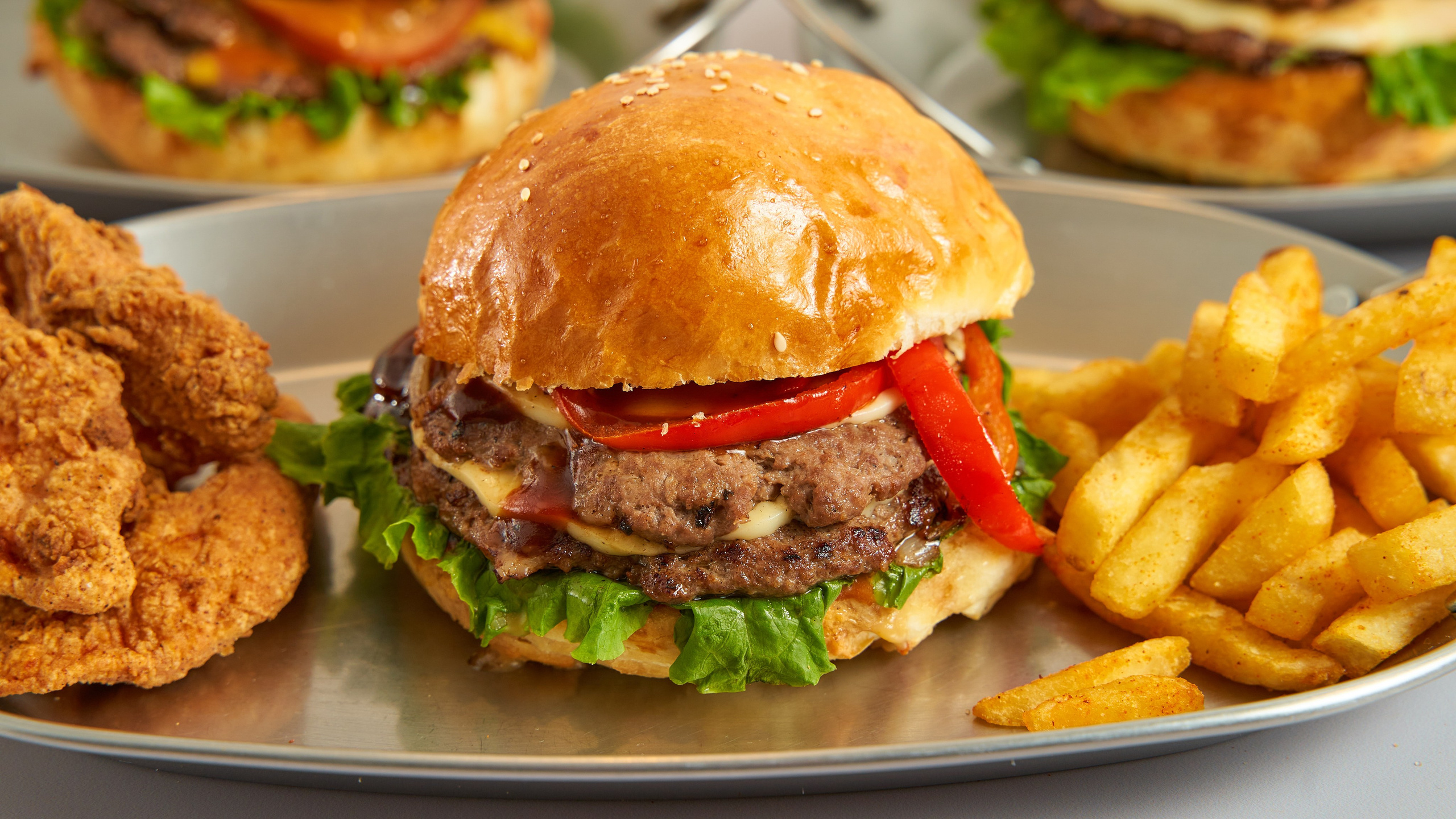 WOLT — BASS BURGER. Фотограф в Уральске Александр Хохлачёв | HOHLACHEV.COM