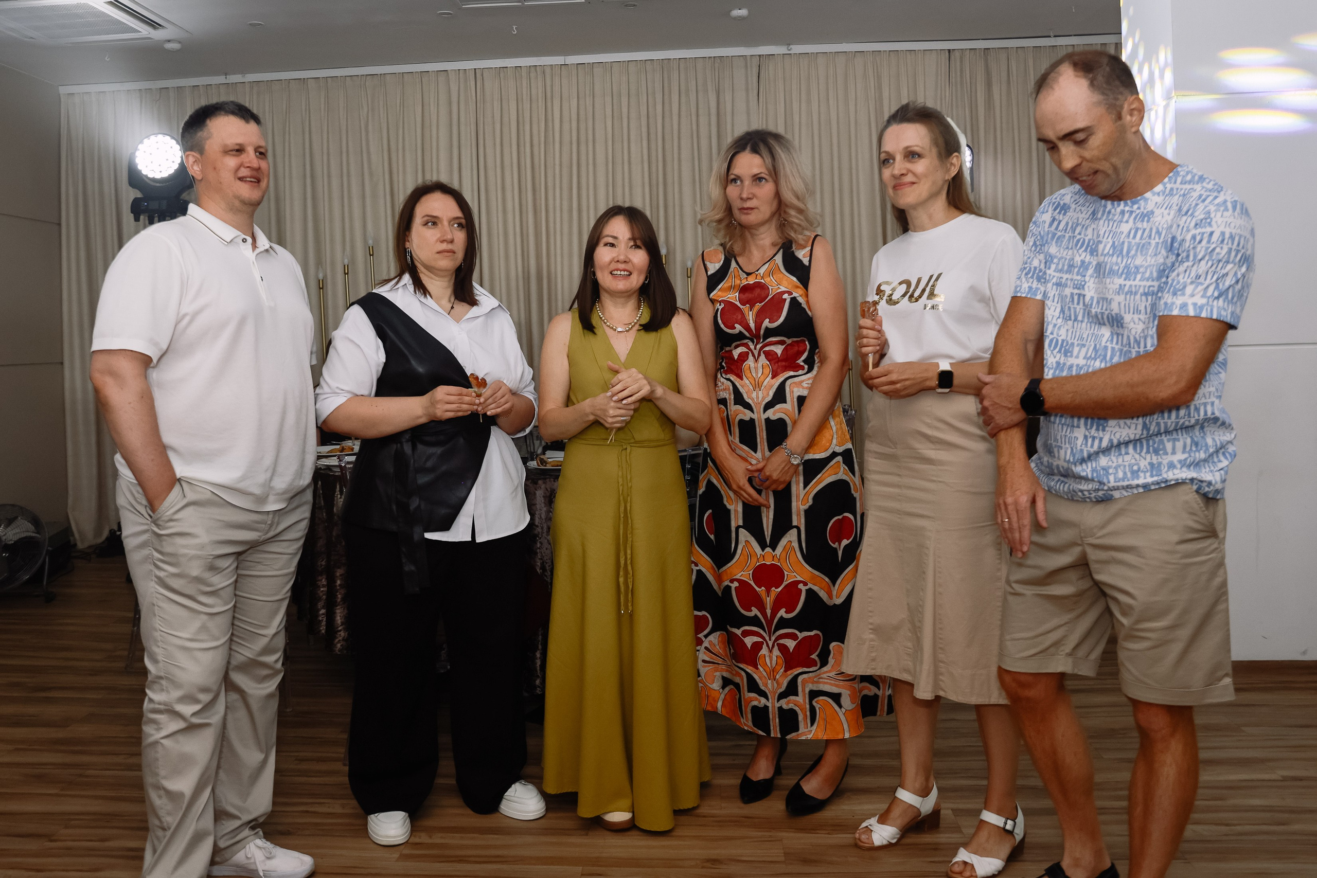 Выпускной 210 школа _ вечеринка. Фотограф Юлия Мальцева