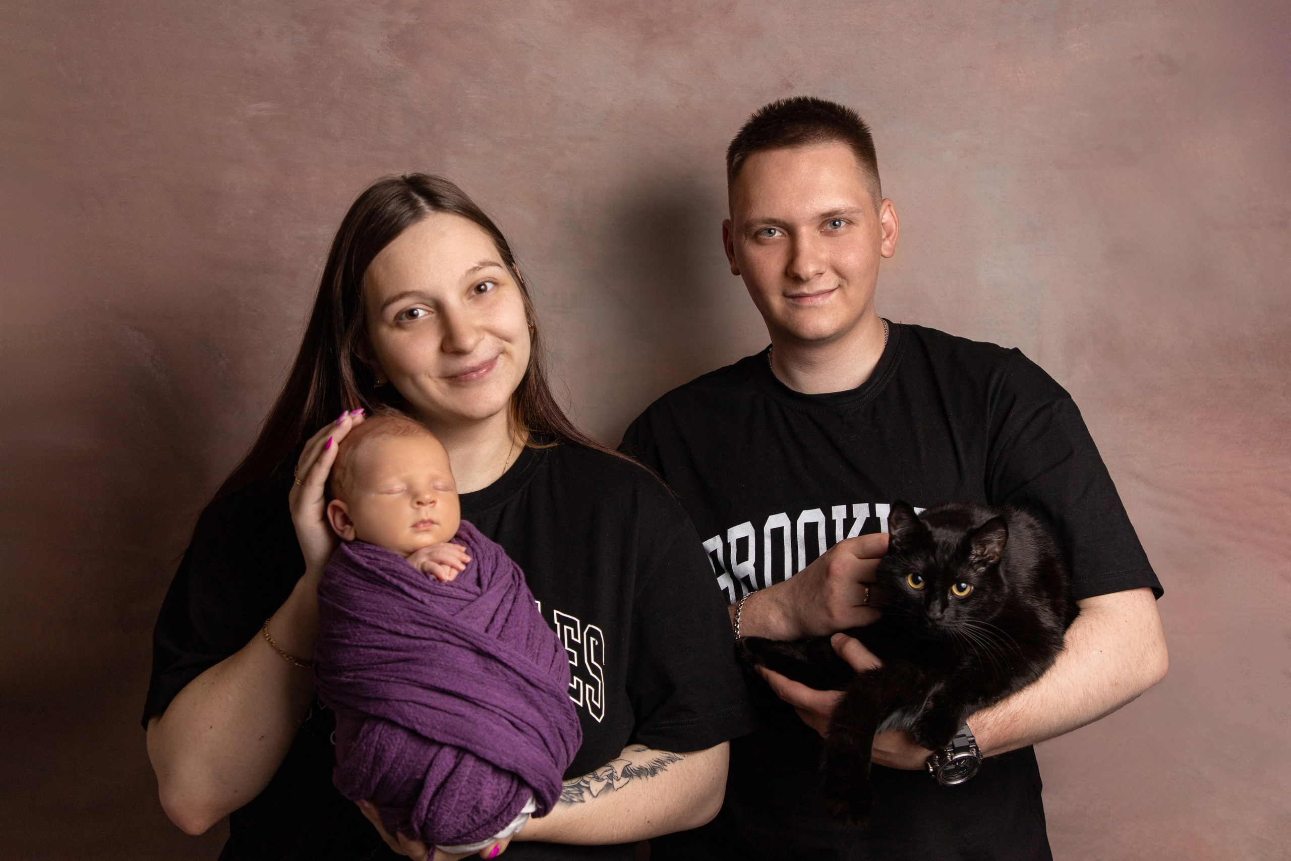 Примеры работ фотосъемки Новорожденных детей от 5  до 28 дней от рождения