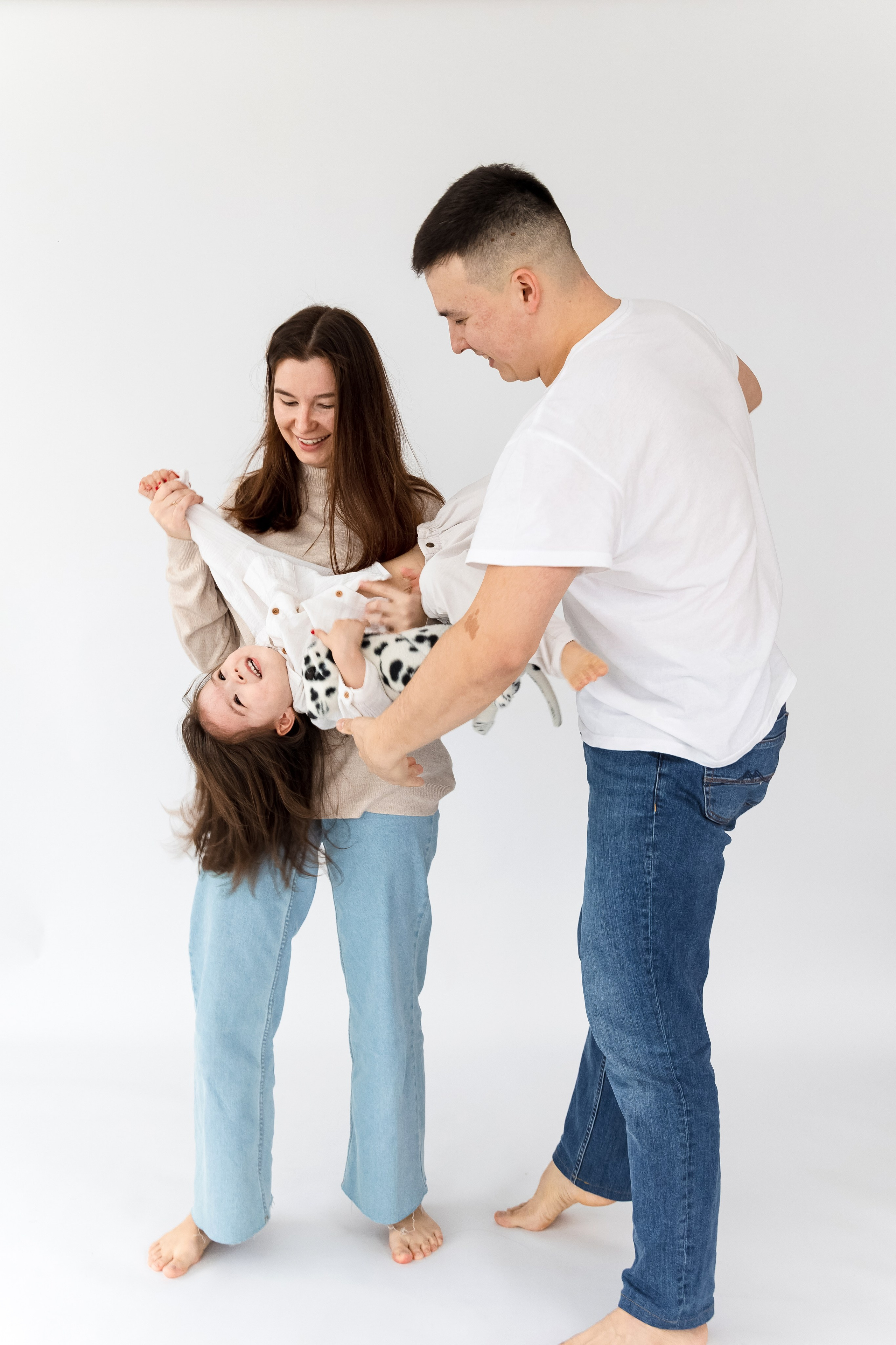 Луиза с семьёй. Свадебный и семейный фотограф в Каспийске Алёна Нурмагомедова