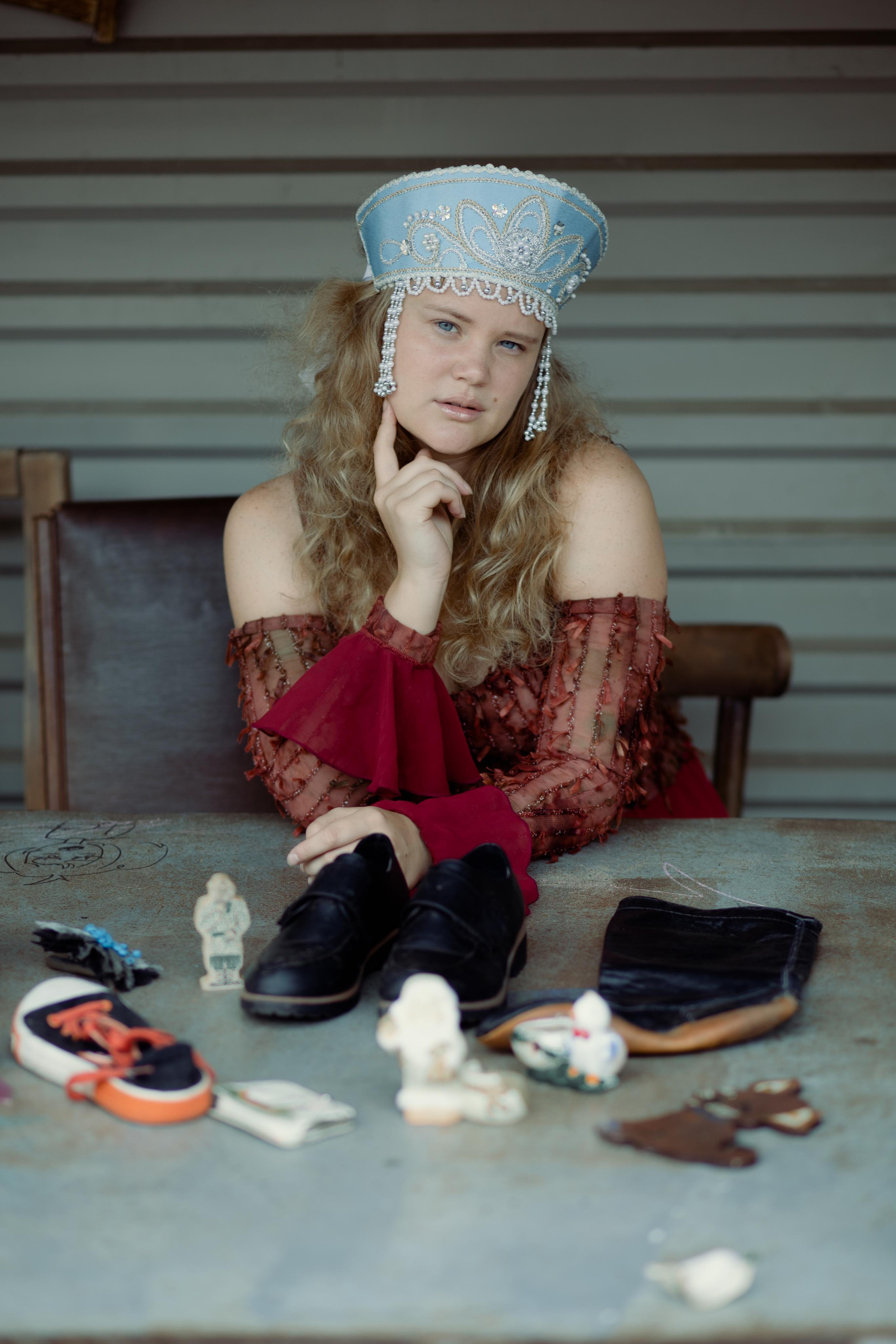 Кокошник на Удельной («Путешествие Наташи» — серия о России). Креатор Ольга Яш