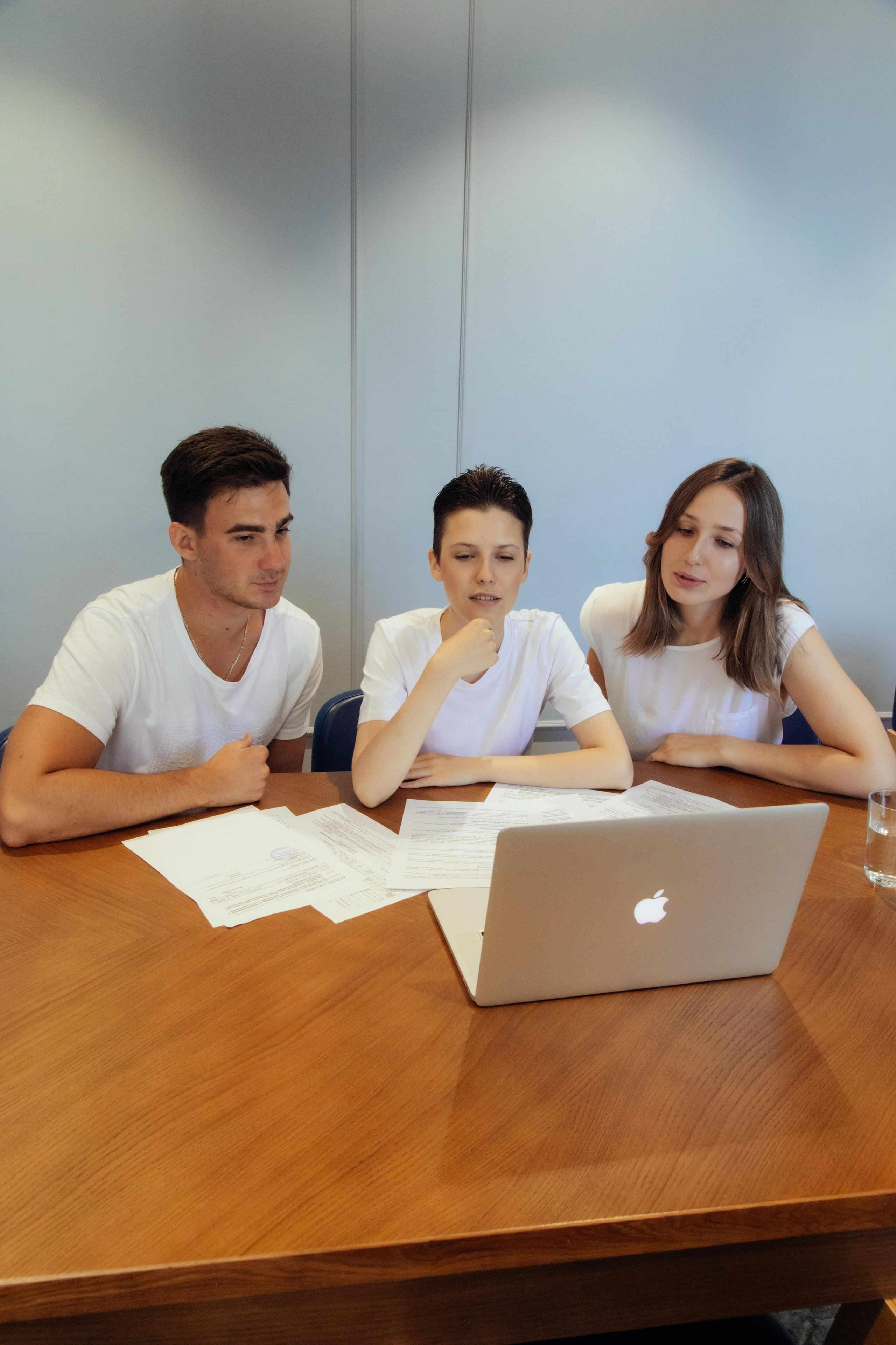 Контент для IT компании. Креатор Ольга Яш