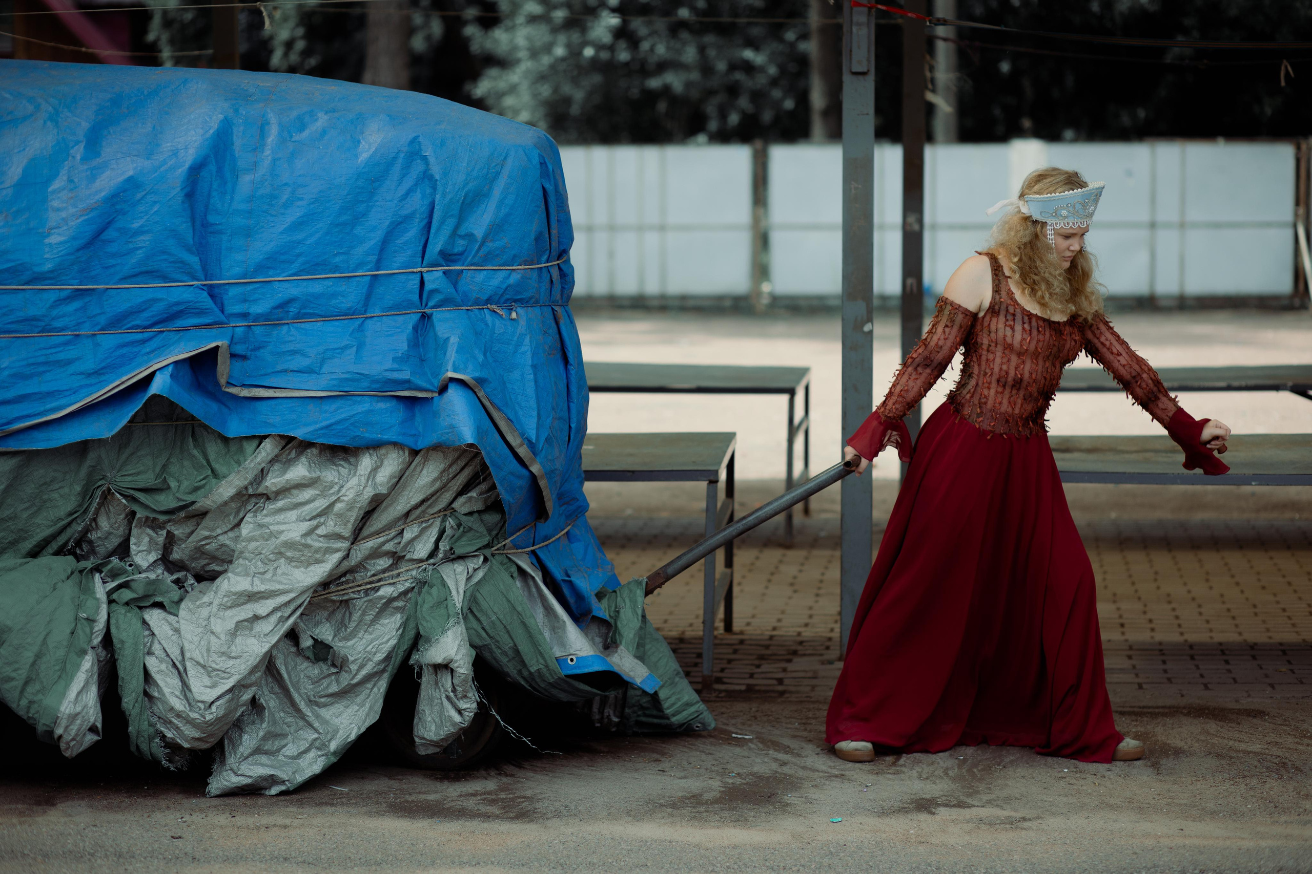 Кокошник на Удельной («Путешествие Наташи» — серия о России). Креатор Ольга Яш