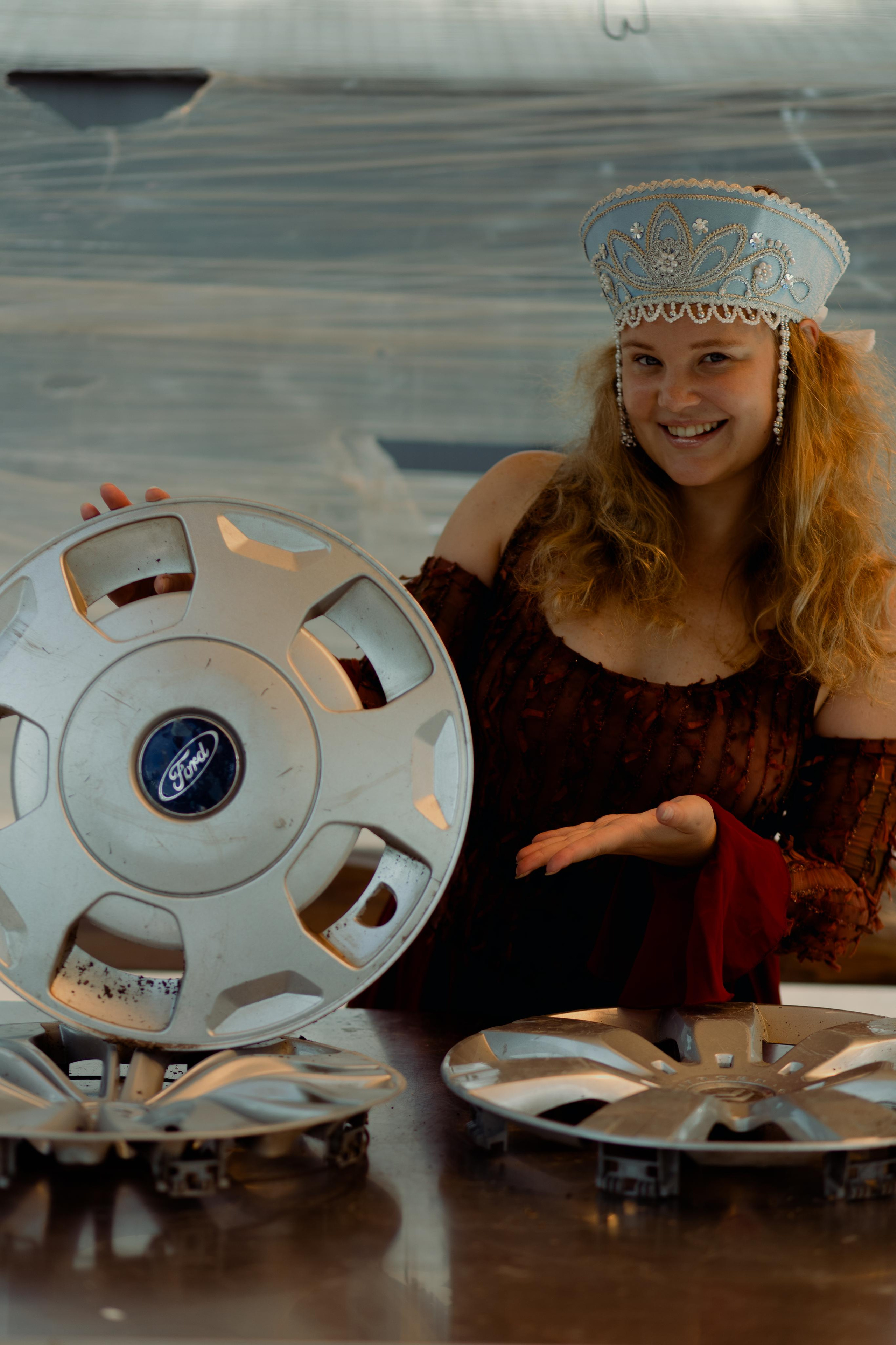 Кокошник на Удельной («Путешествие Наташи» — серия о России). Креатор Ольга Яш