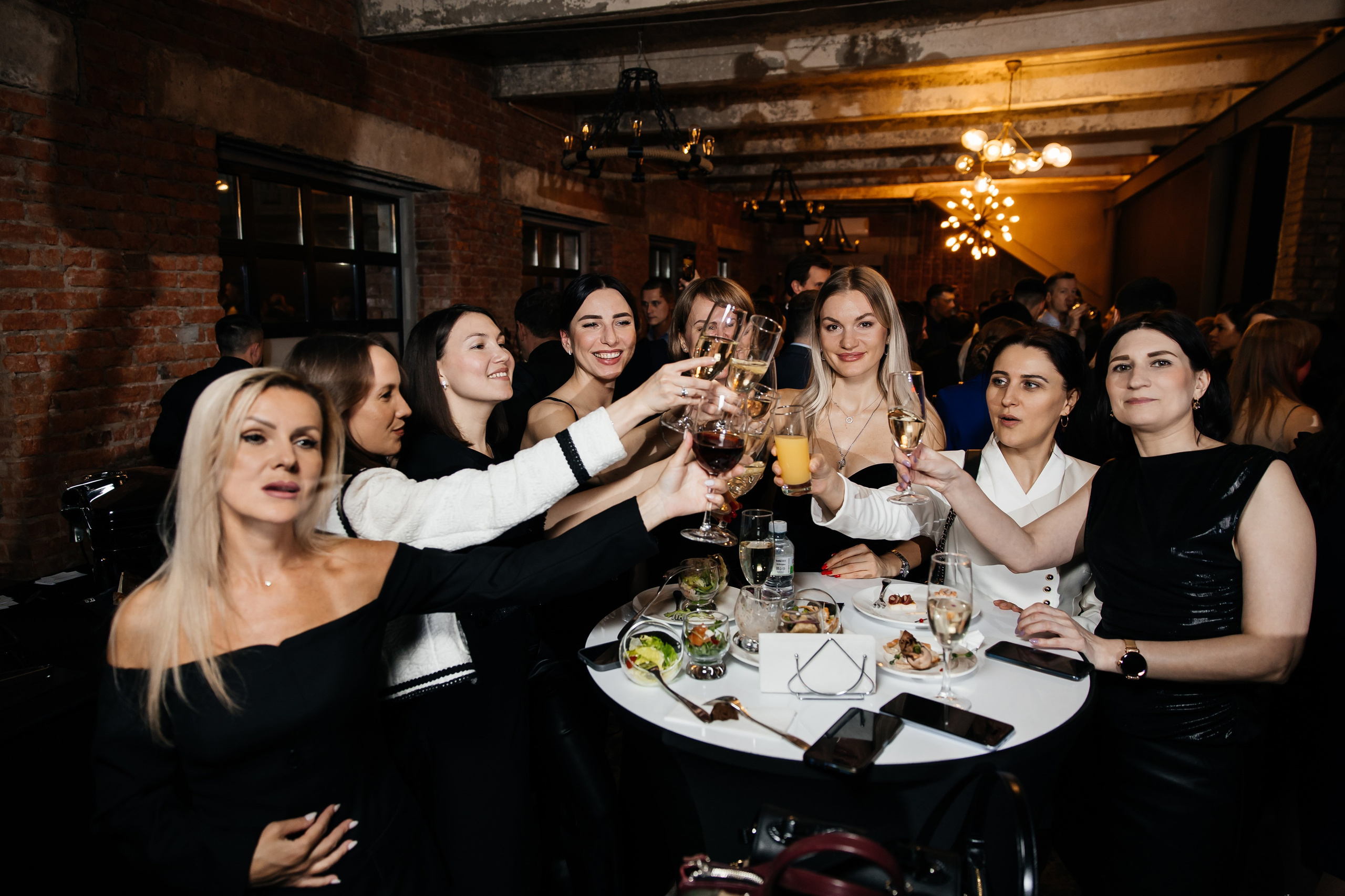 Фотограф на корпоратив. Фотограф, видеограф на свадьбу в Москве Никита Назаров