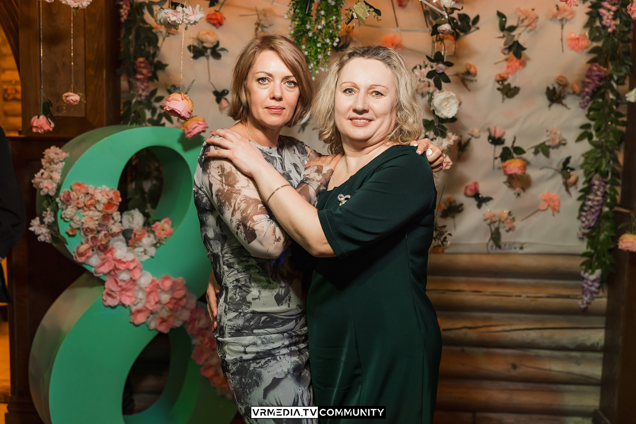 Международный женский день в кафе «У Петровича»