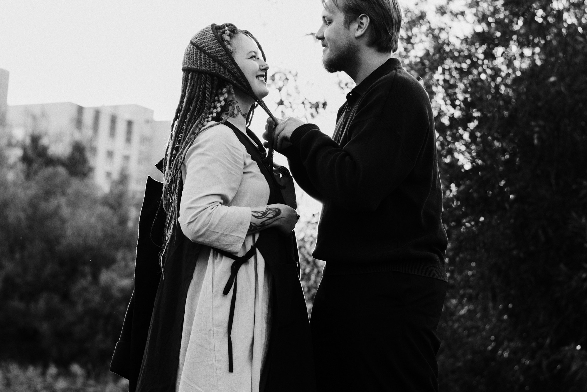 Пара Стася и Кирилл со своей собакой на фотосессии Love Story в Тюмени