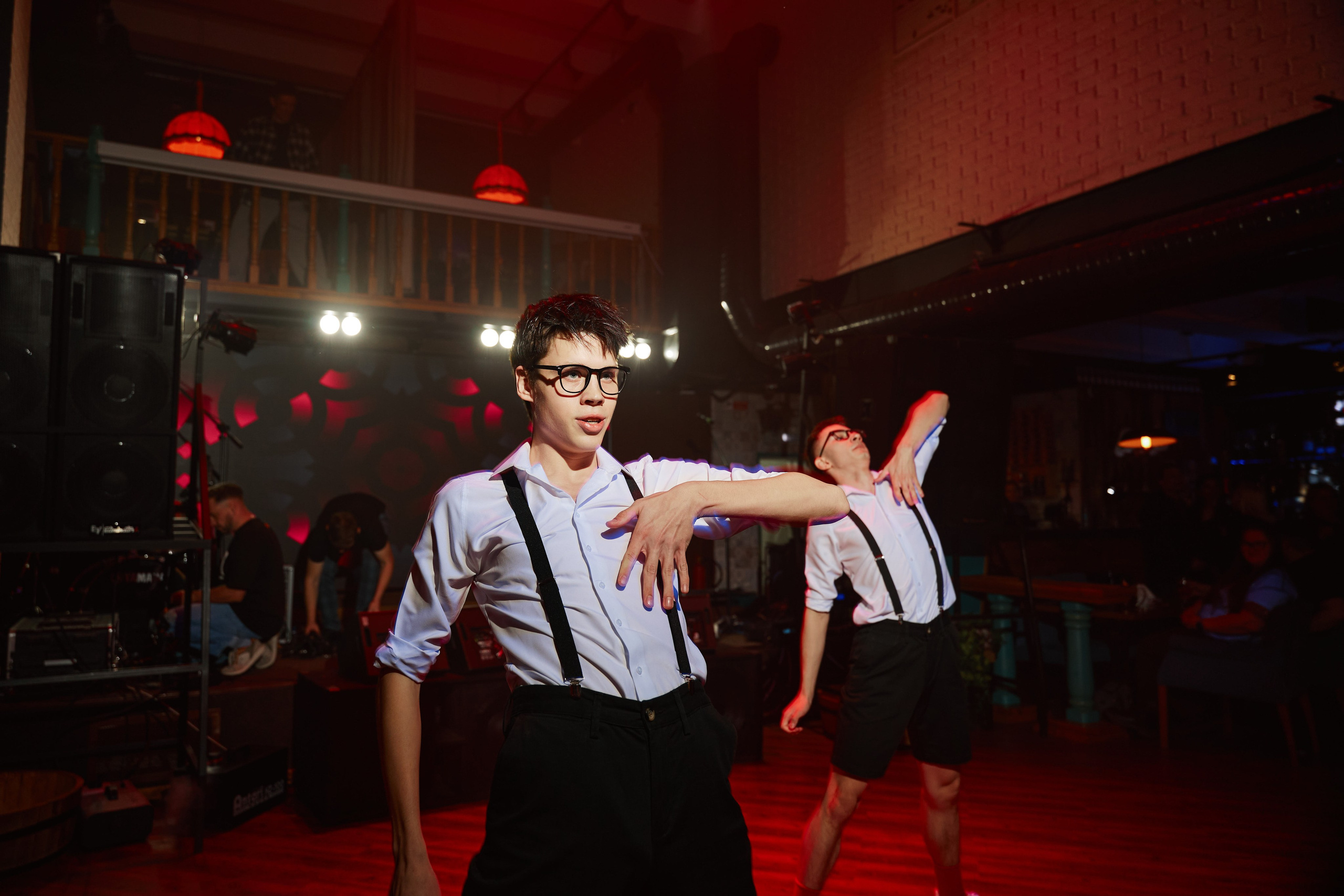 Арт-вечеринка 2026. Фотограф и видеограф в Кургане Леонид Корнильев