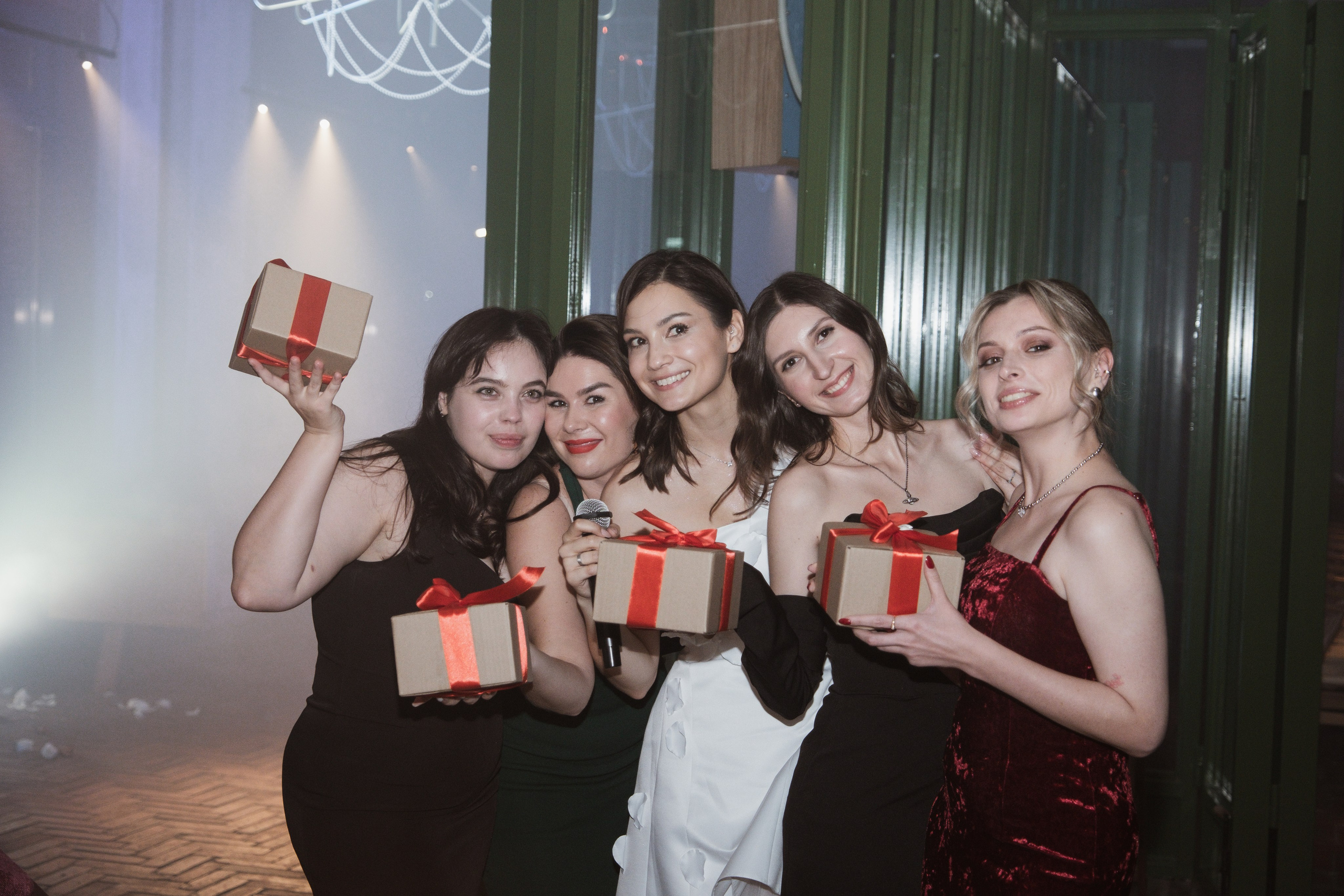 Юля & Женя банкет. Свадебный фотограф Ангелина Карпова, Москва