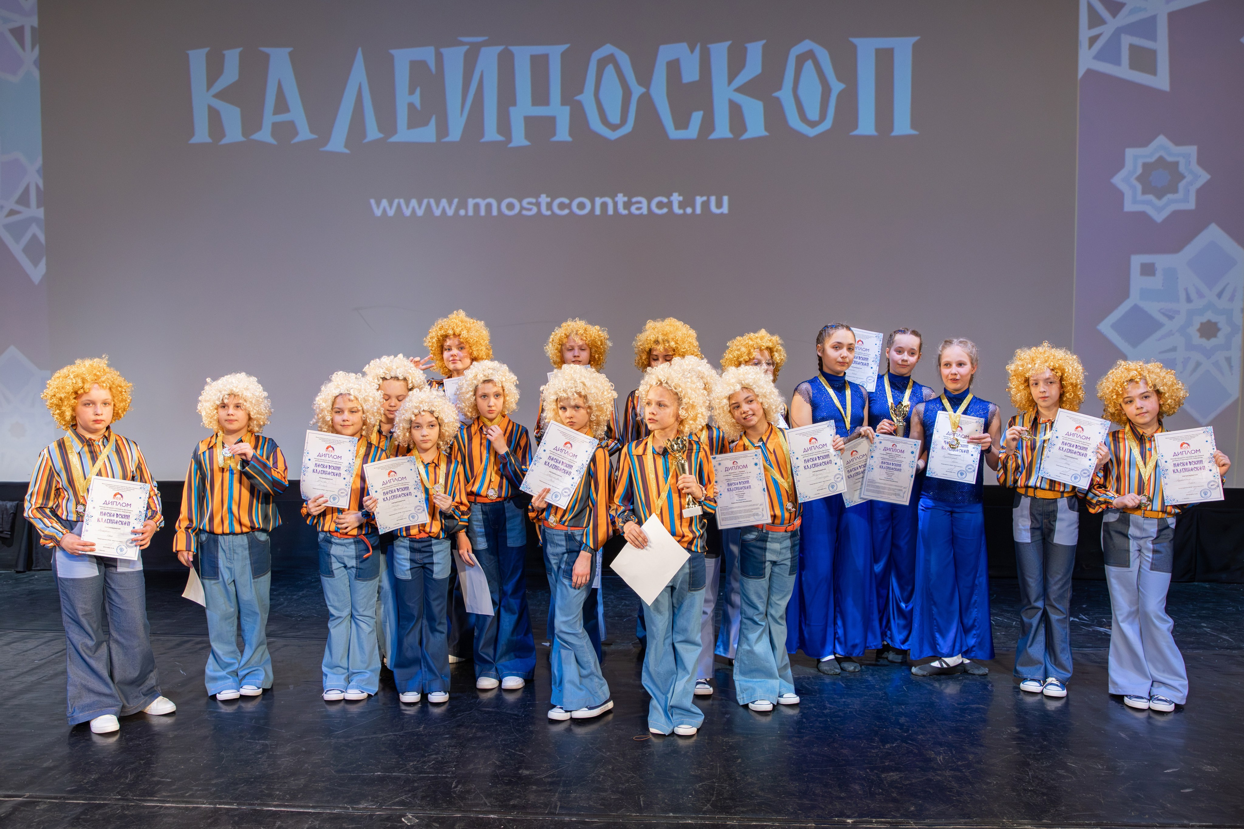 Съемка школьных репортажей в Москве. Семейный и женский фотограф в Москве Надежда Воробьева