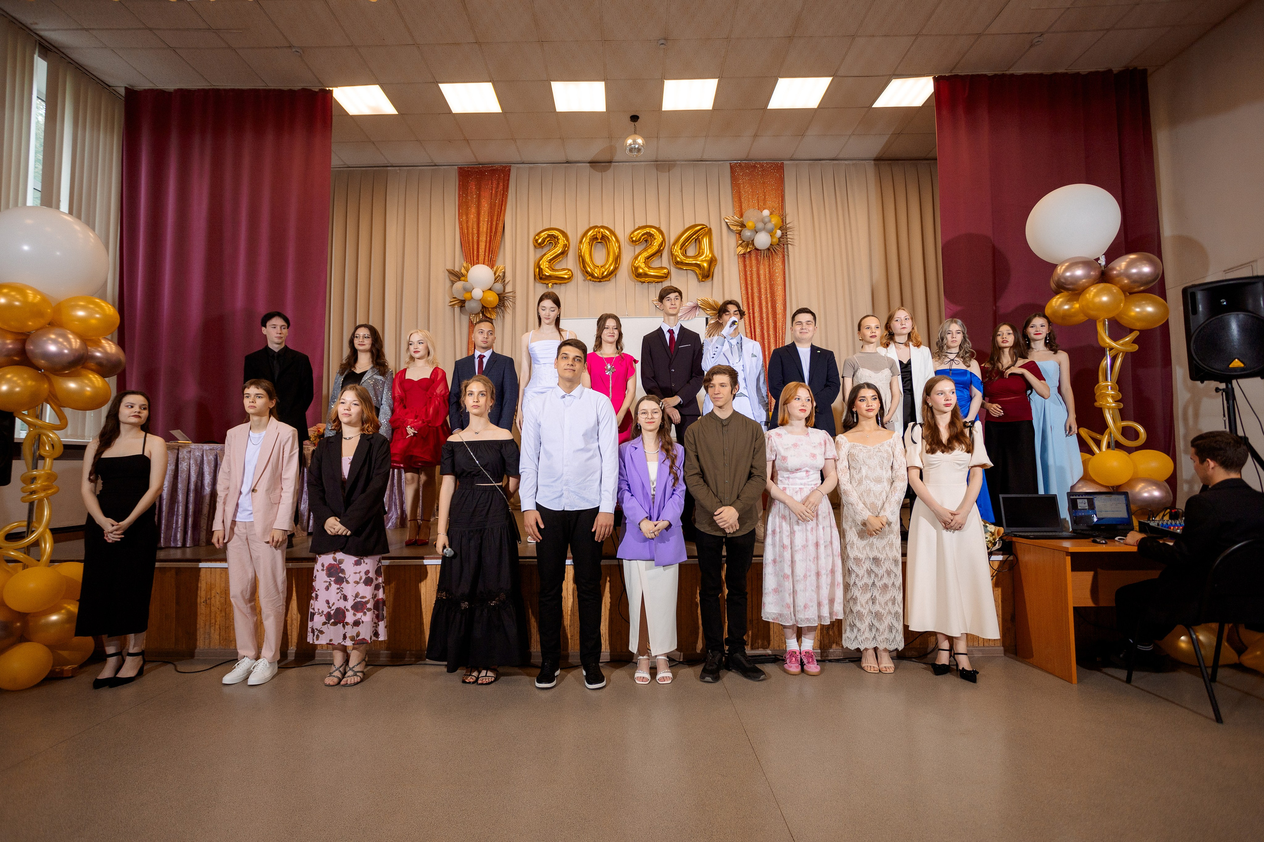 ВРУЧЕНИЕ АТТЕСТАТОВ: Пример. Все фото. Профессиональный фотограф в Ижевске Леша Петров