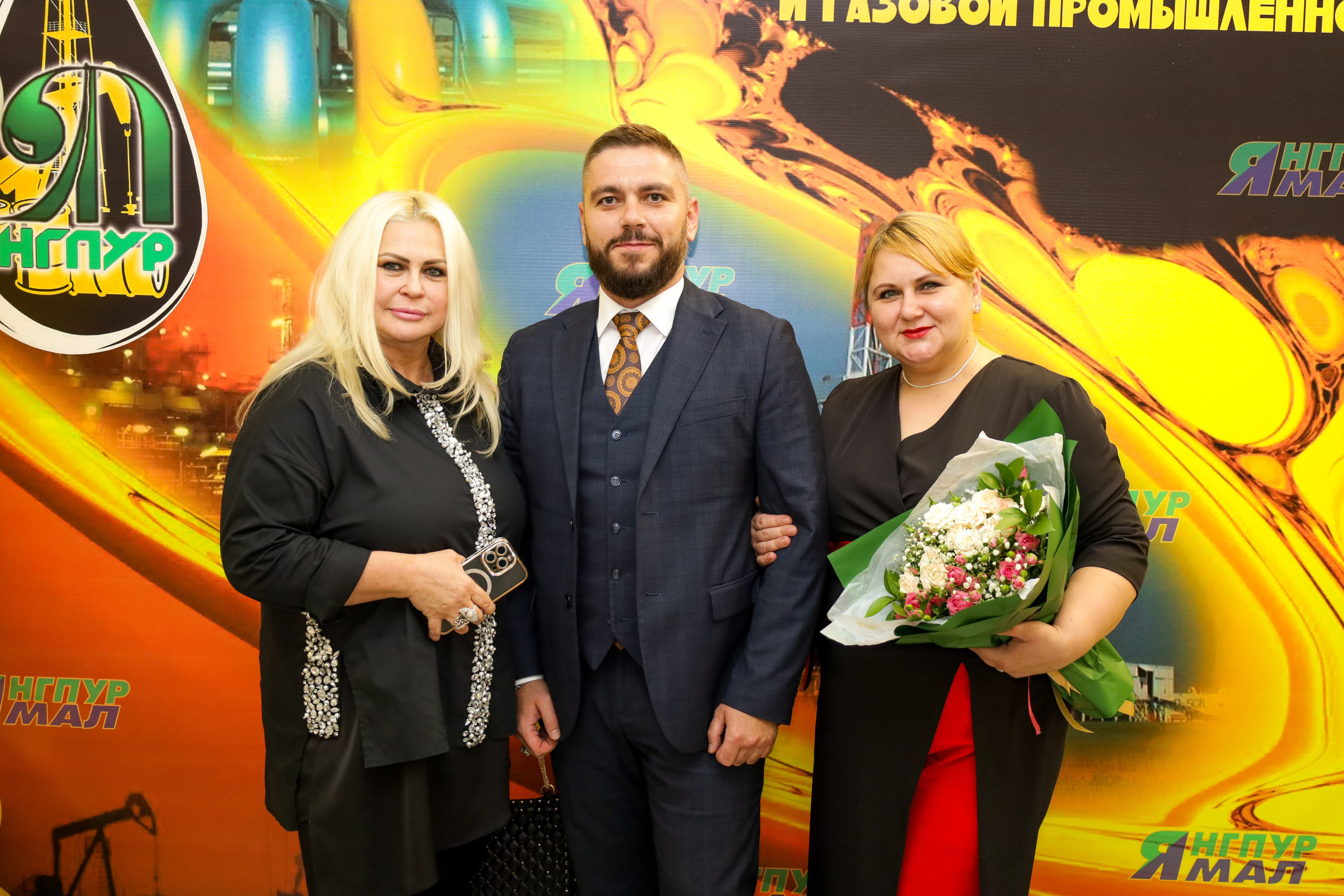 Награждение ко дню работников нефтяной, газовой и топливной промышленности. Фотограф в Губкинском | Александра Артамонова