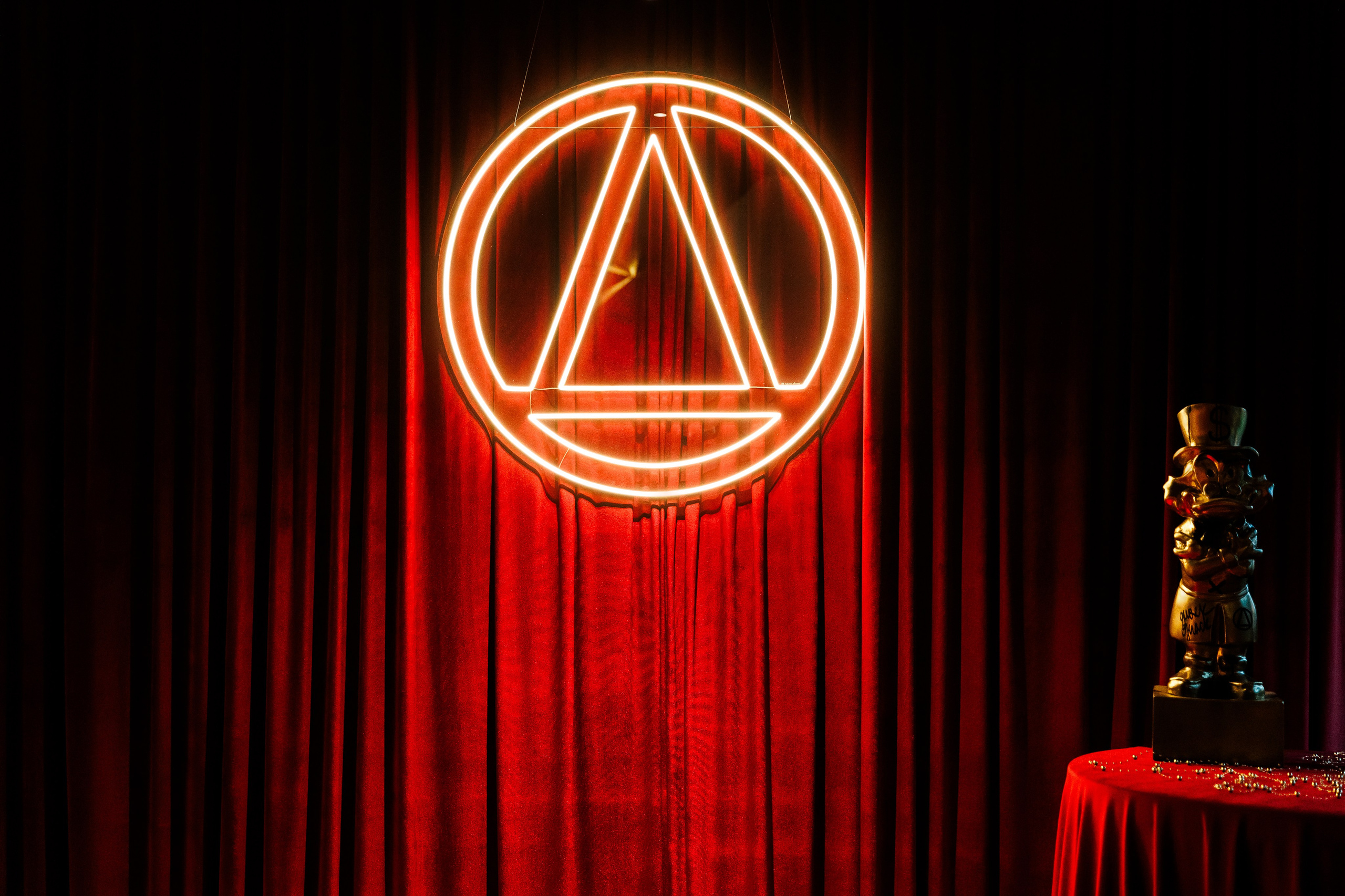 Новогодняя вечеринка клуба «Деньги»