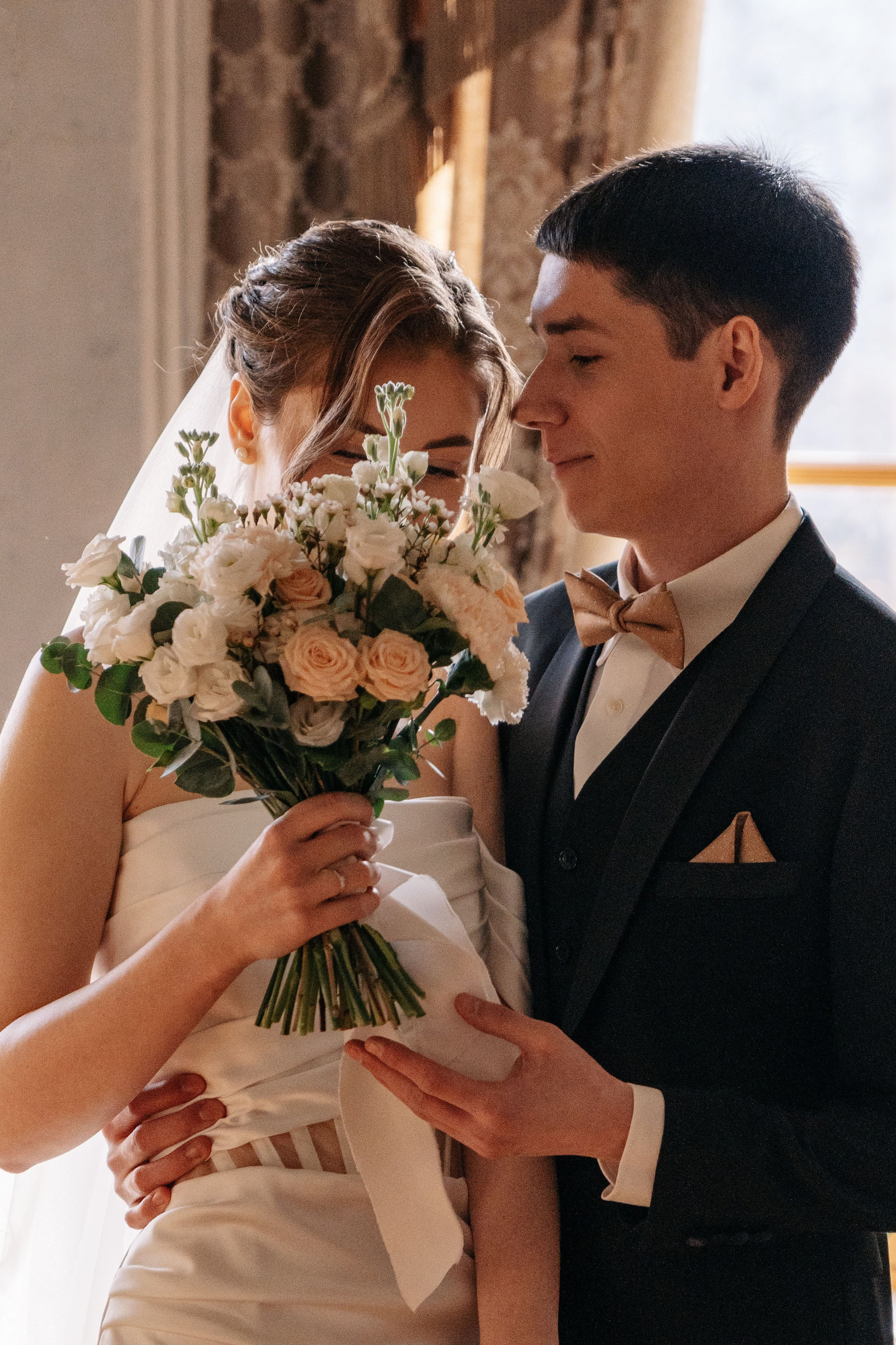 Свадебная фотосессия в Библиотеке читальне им. Пушкина