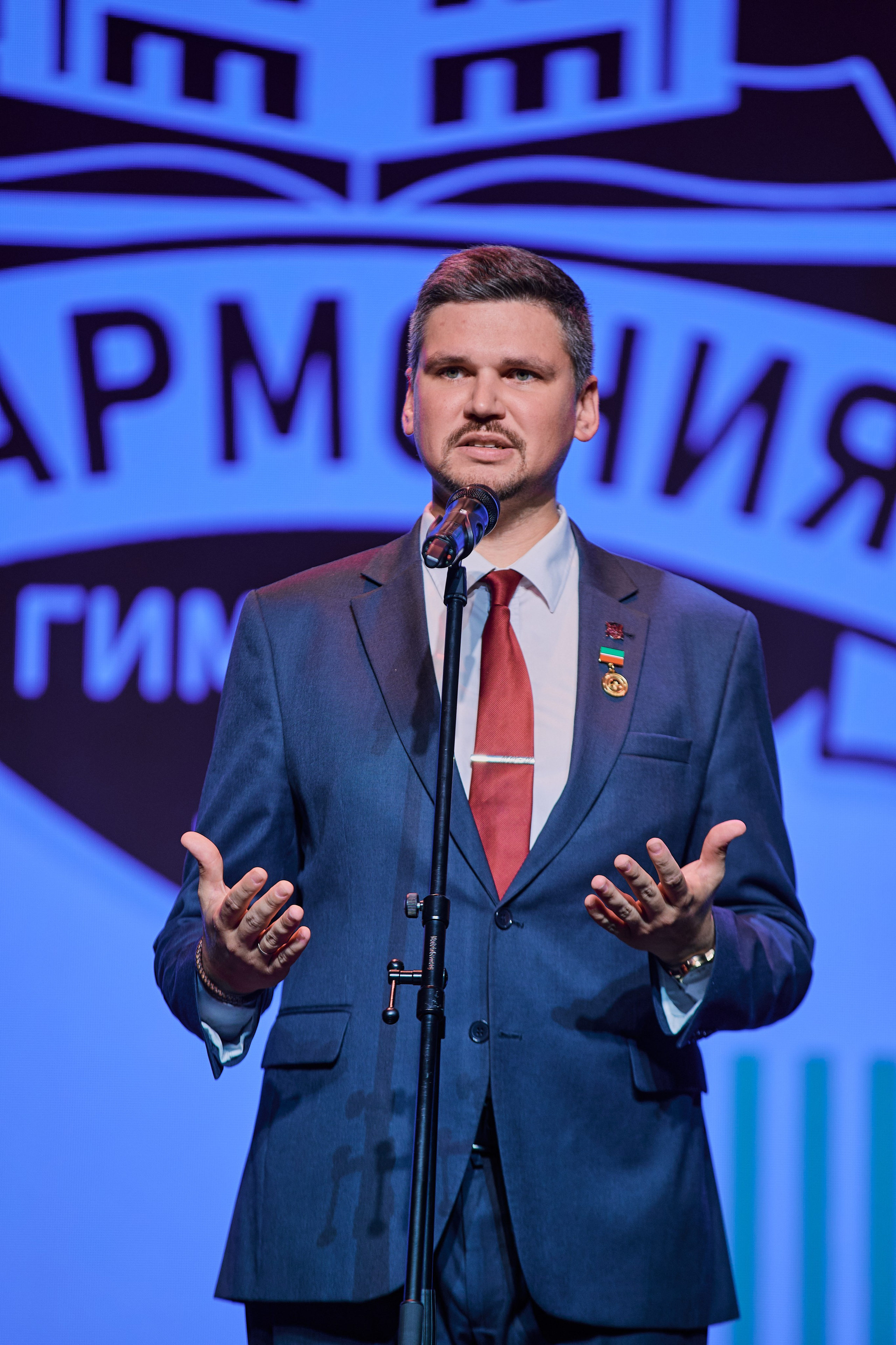 Торжественное награждение. Гармония. Гимназия № 20. Фотограф Халитов Фидаиль — Казань | Мероприятия, Портреты, Репортажи