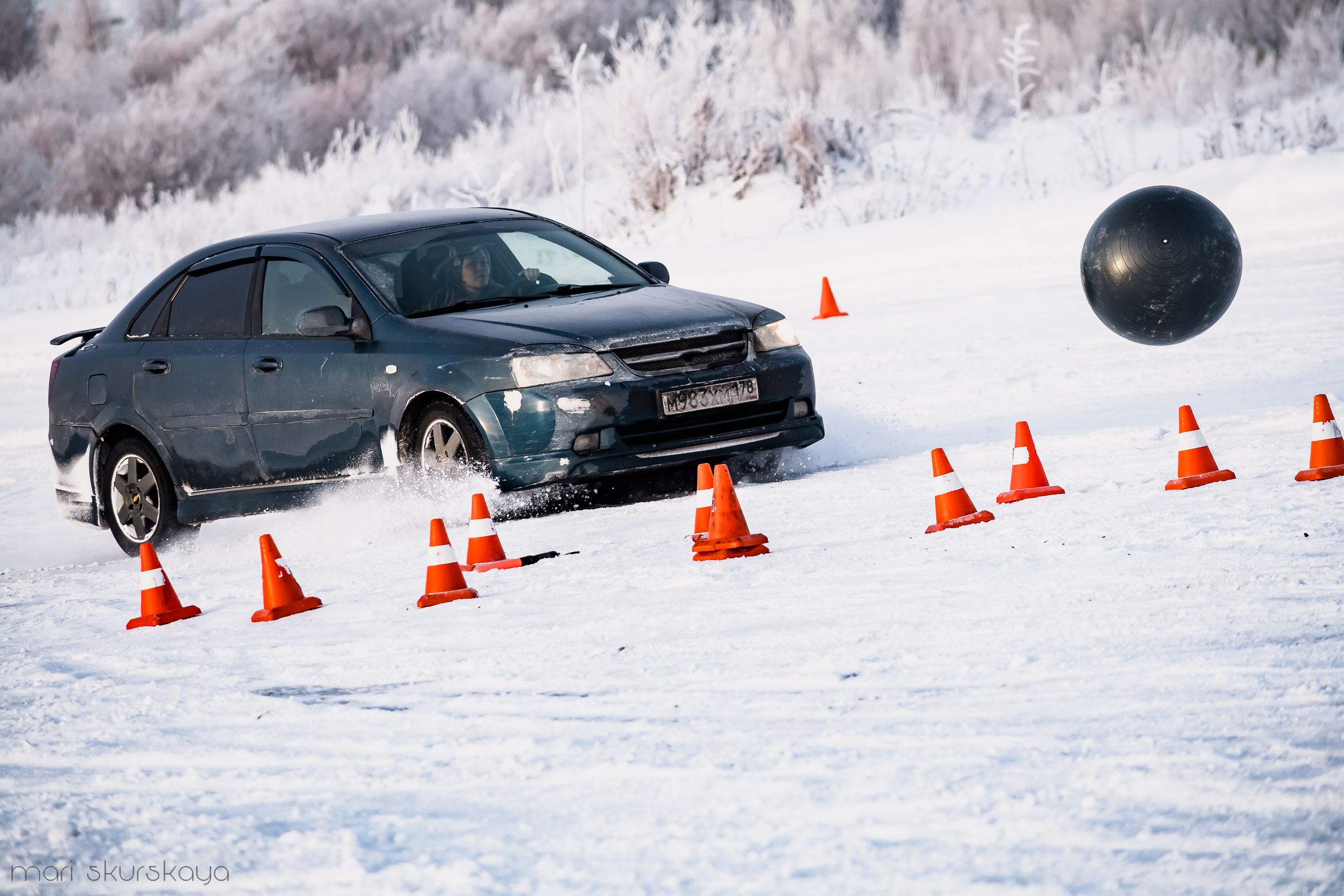 Контраварийная практика вождения автомобиля. Мотофотограф в Санкт-Петербурге Мария Скурская
