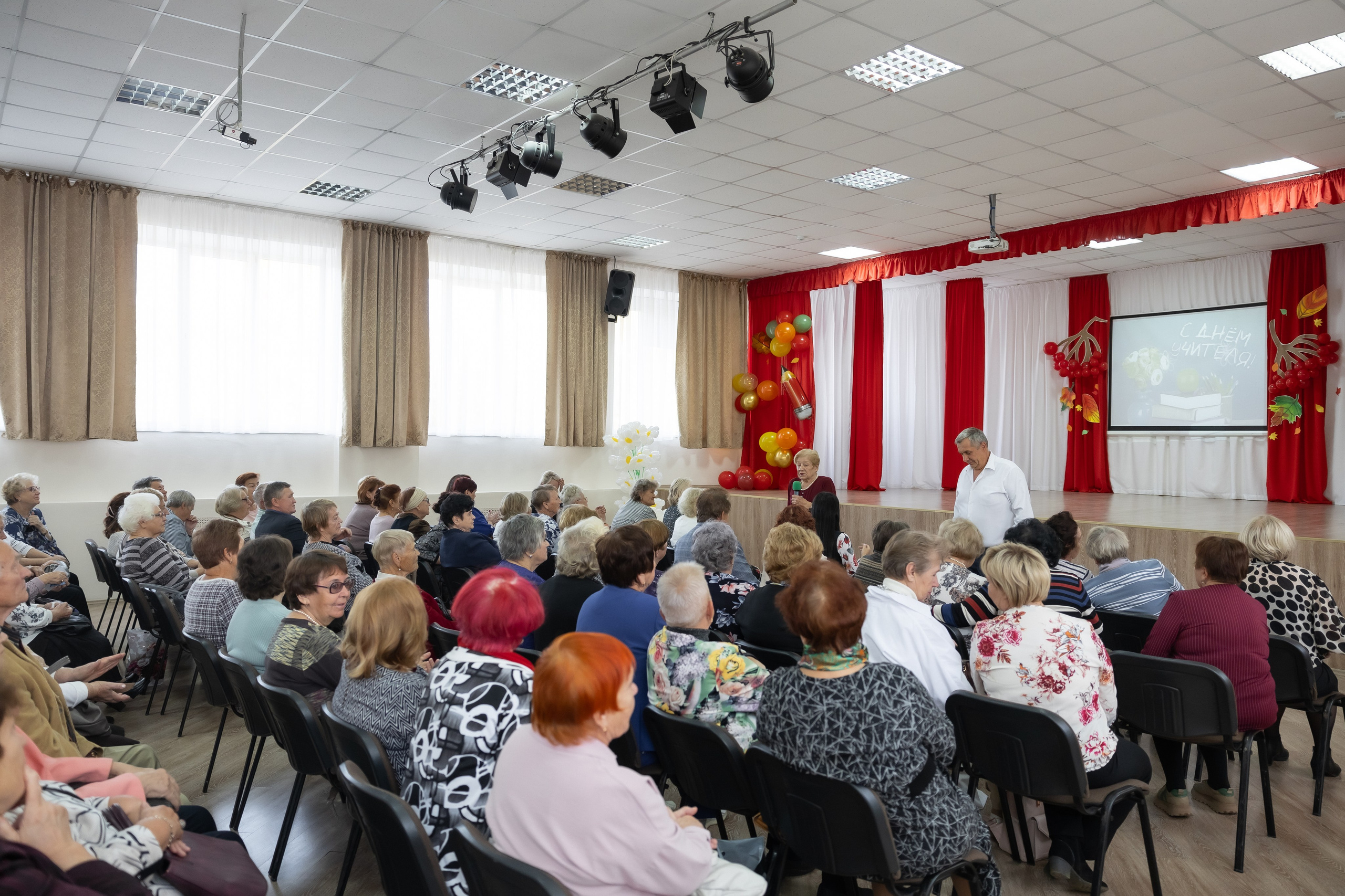 День учителя. Школа 31. Октябрь 2024. Свадебный и Семейный фотограф г. Ижевск Гульназ Солдатова. Гульназ фото