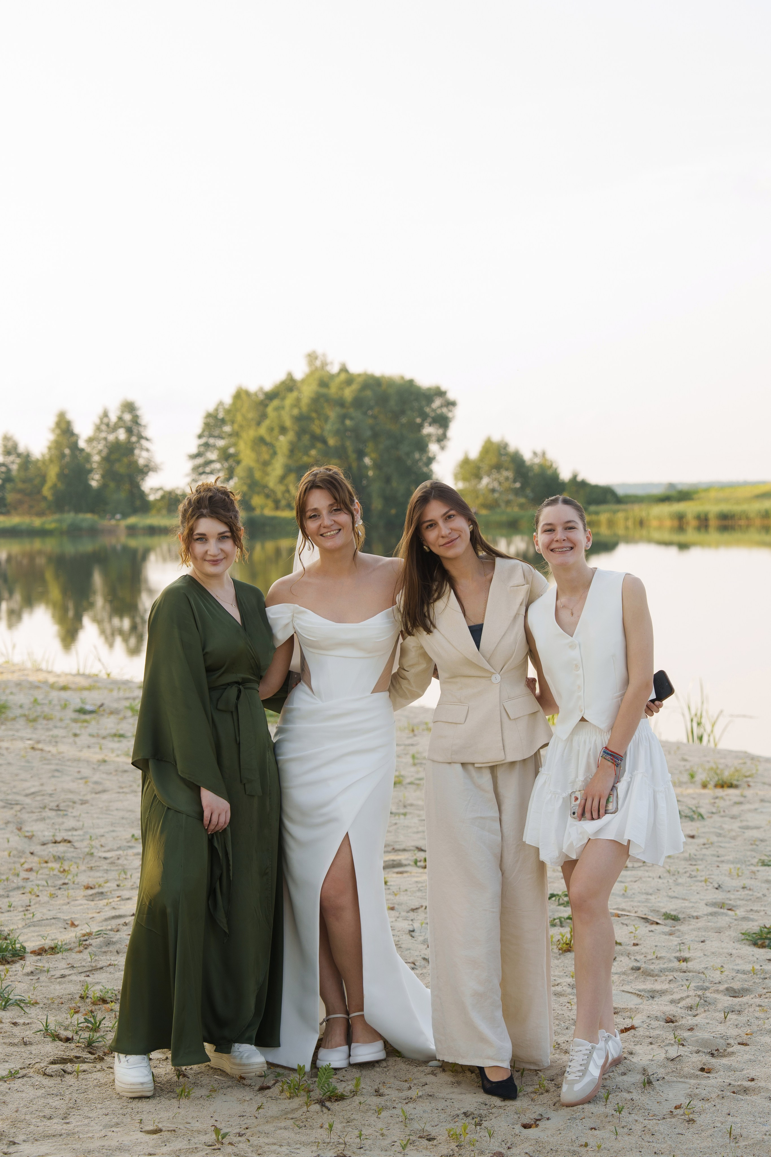 Михаил и Ольга (банкетная часть г. Брянск). Свадебный и репортажный фотограф Элина Козырьянова