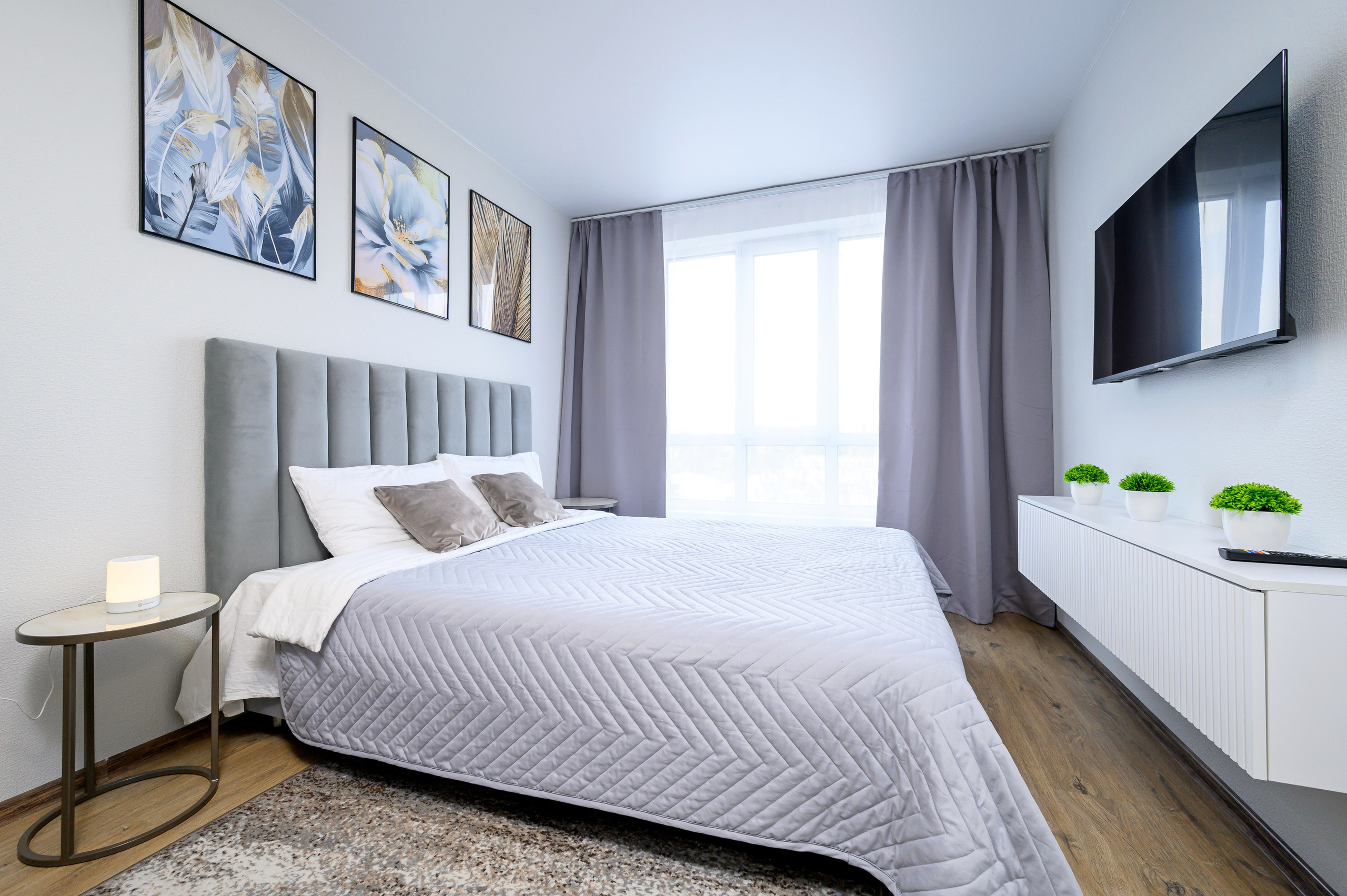 Студия на Варфоломеевской. Интерьерный фотограф. Фото- видеосъемка недвижимости Санкт-Петербург