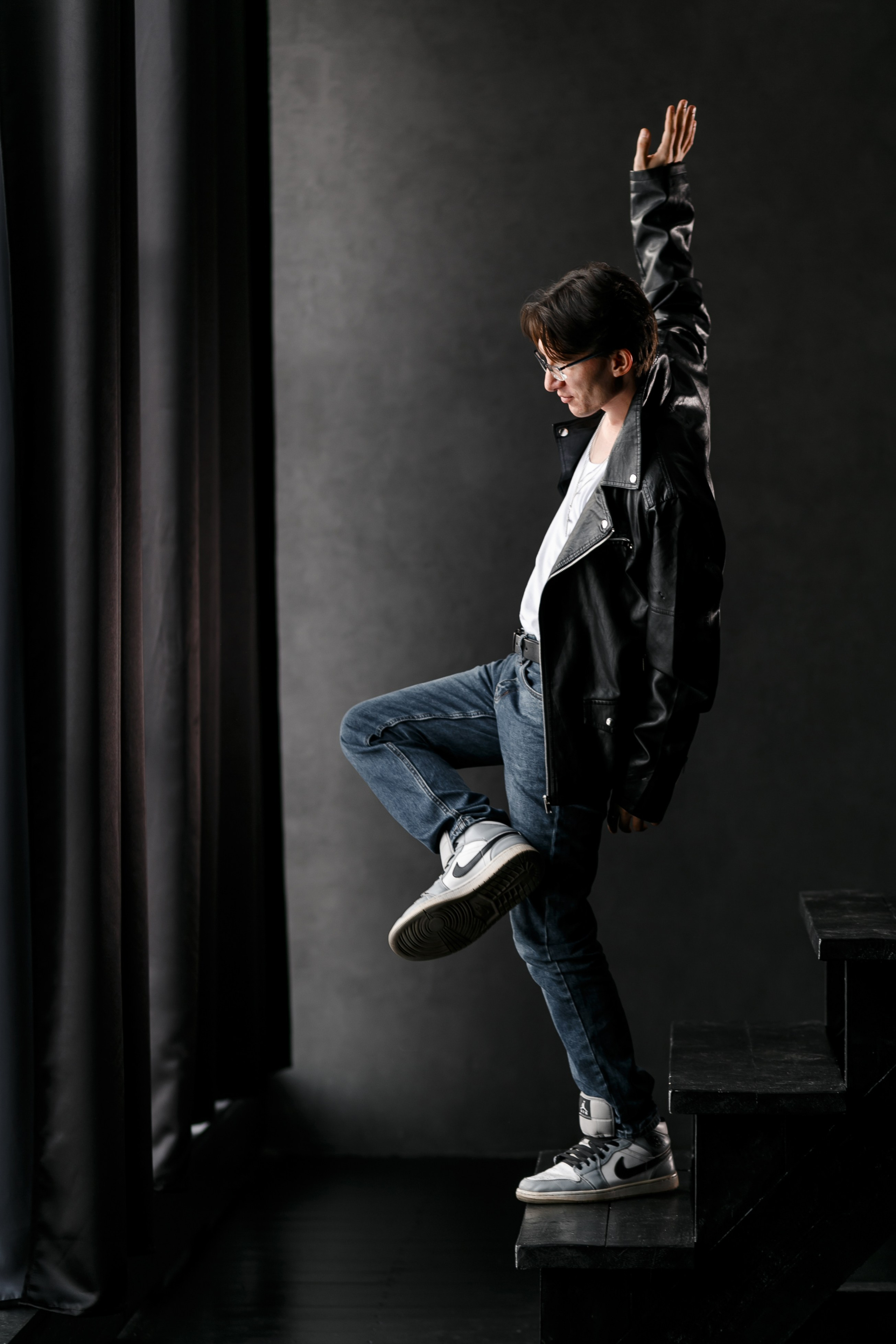 Настроение «Одеть кожанку» / Widestudio. Фотограф в  г. Новосибирск