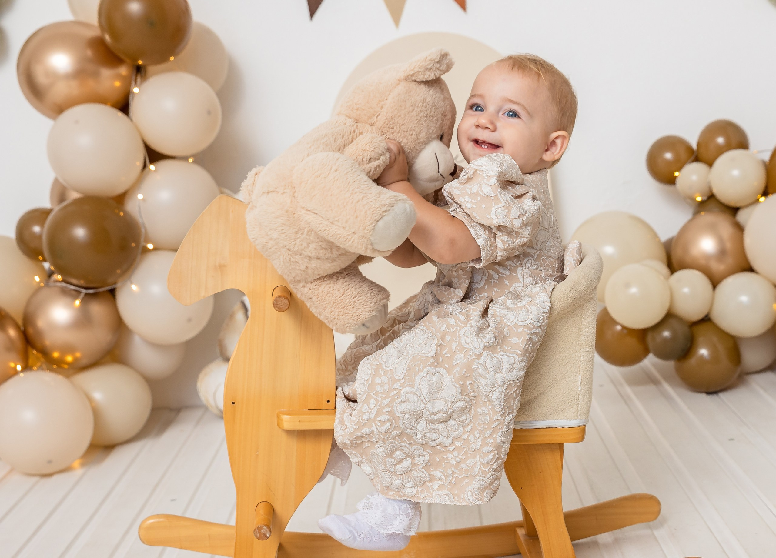 День рождения в бежевом цвете. Детский семейный фотограф в г. Находка Ольга Коваленко, фотостудия Memories