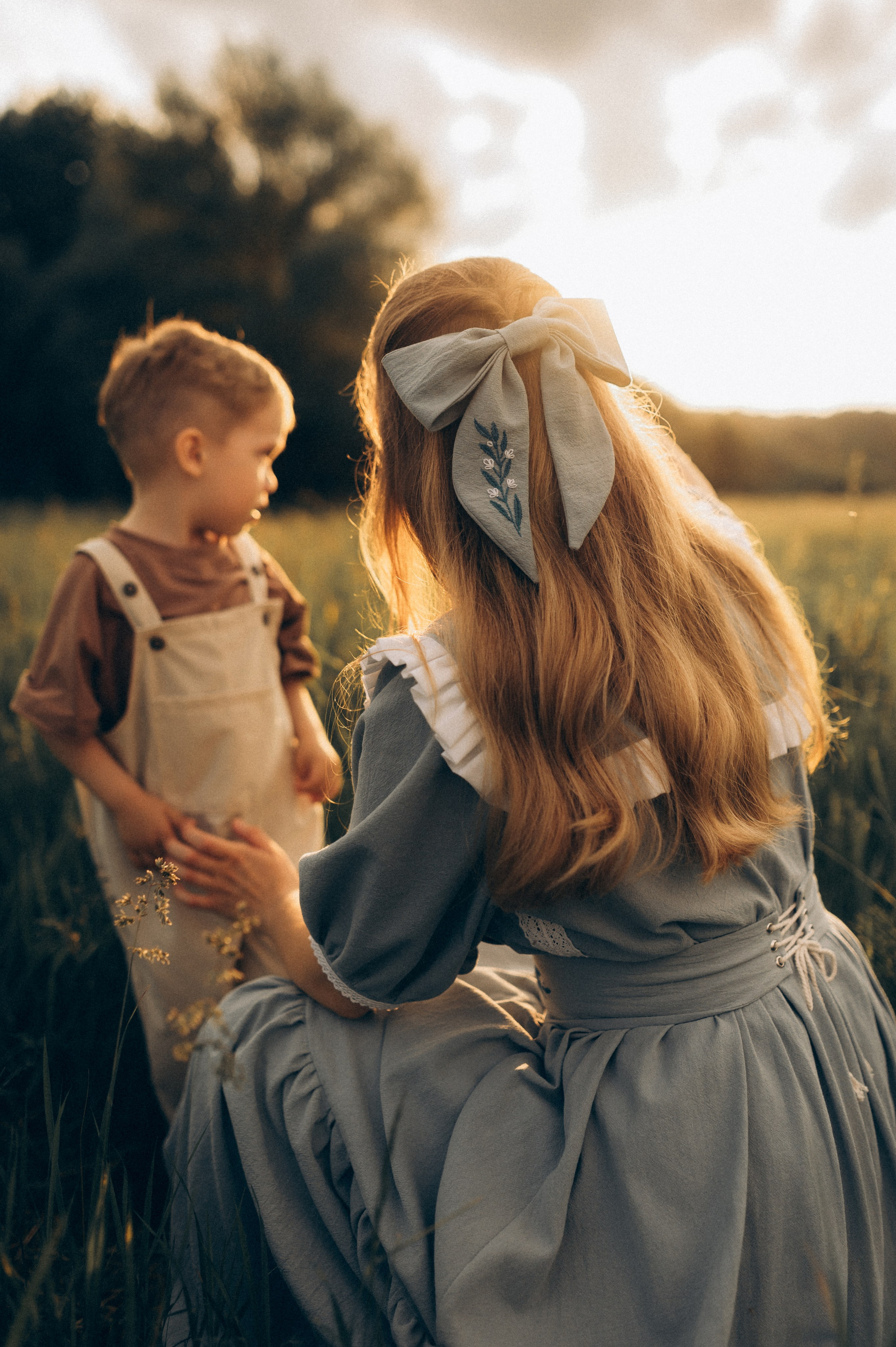 Фотосессия на природе мамы и сына. Фотограф Алексин, Тула