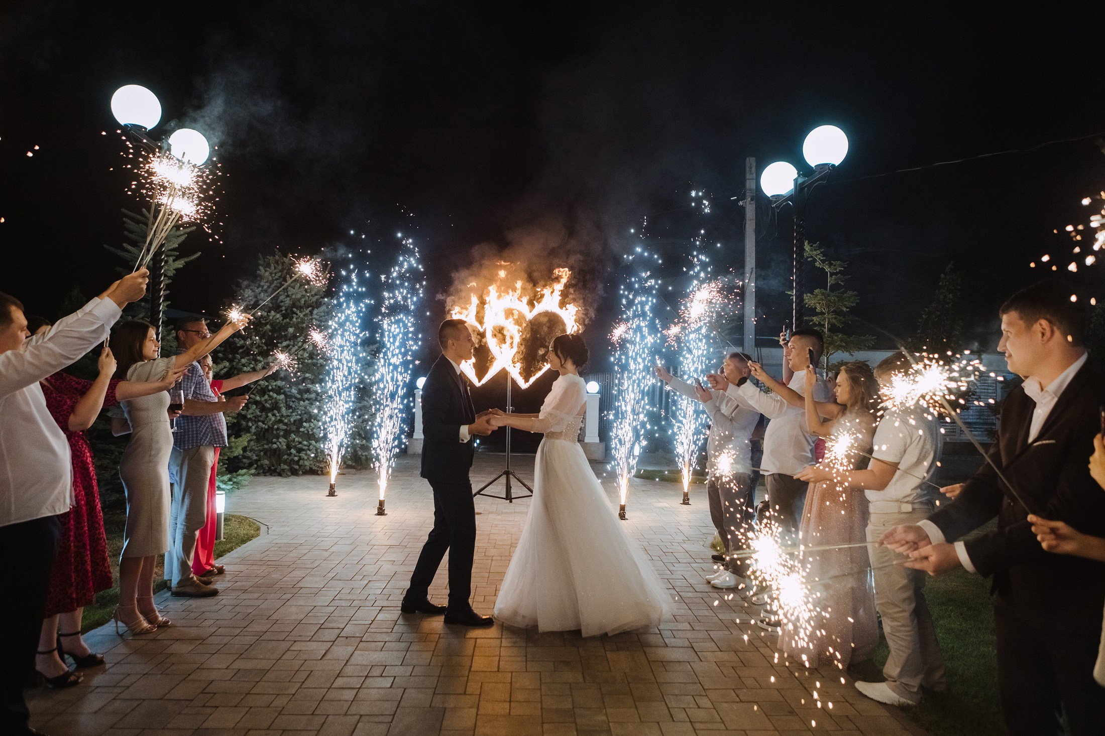 Александр и Ольга. Фотографы в городе Волгограде — Людмила Агеева и Алексей Околелов