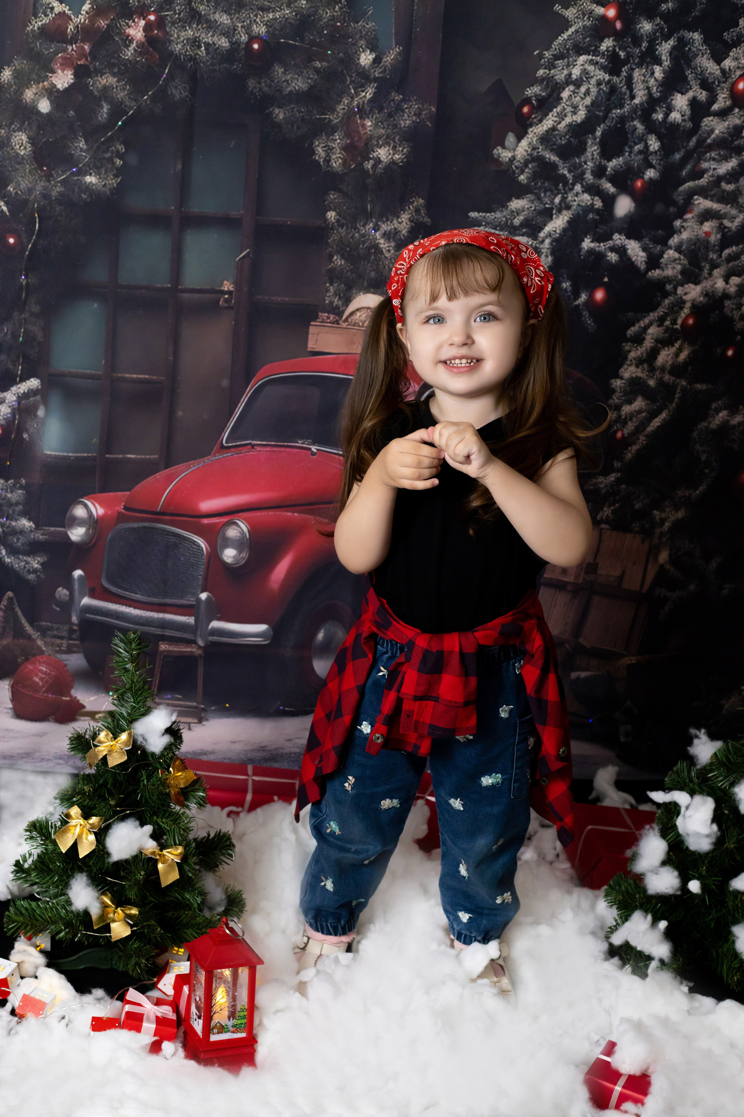 Новый год — Красная машина. Фотограф новорожденных Химки, Красногорск, Мытищи и Москва Елена Третьяк