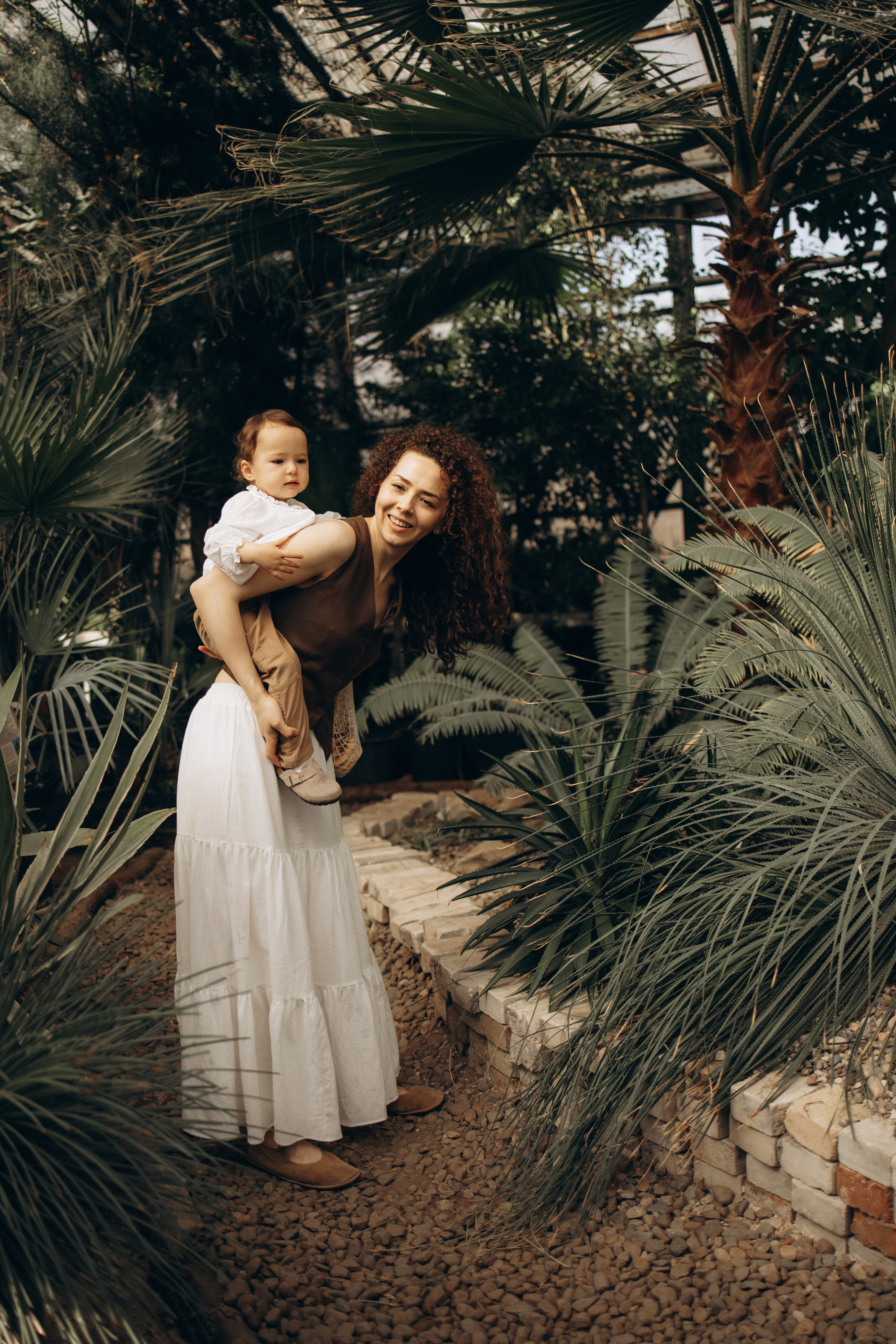 Прогулка по оранжерее. Семейный фотограф в Москве Ксения Аганина