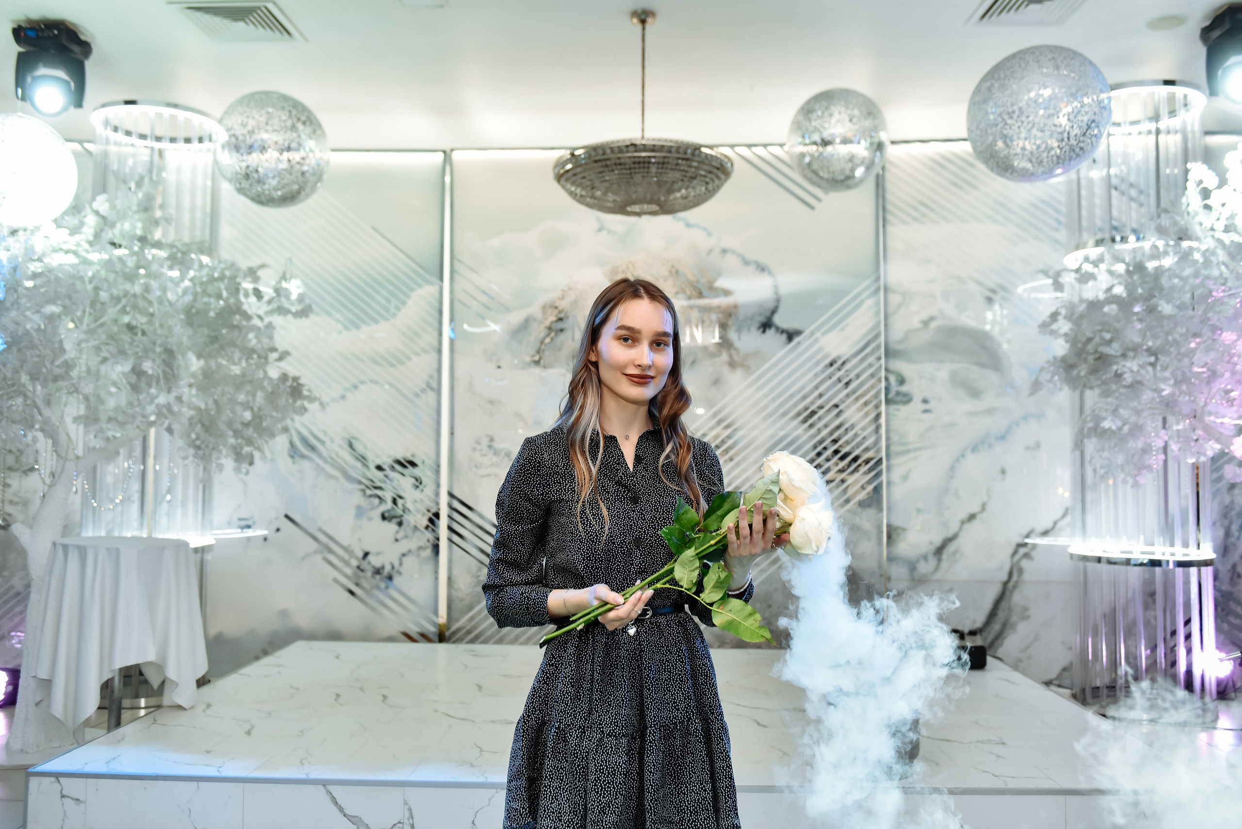 Новогодний корпоратив в ресторане Nebesa. Анастасия Петрович фотограф, фотокорреспондент в Москве и Санкт-Петербурге. Фотосъёмка репортажа, мероприятия, корпоративная съёмка, контент