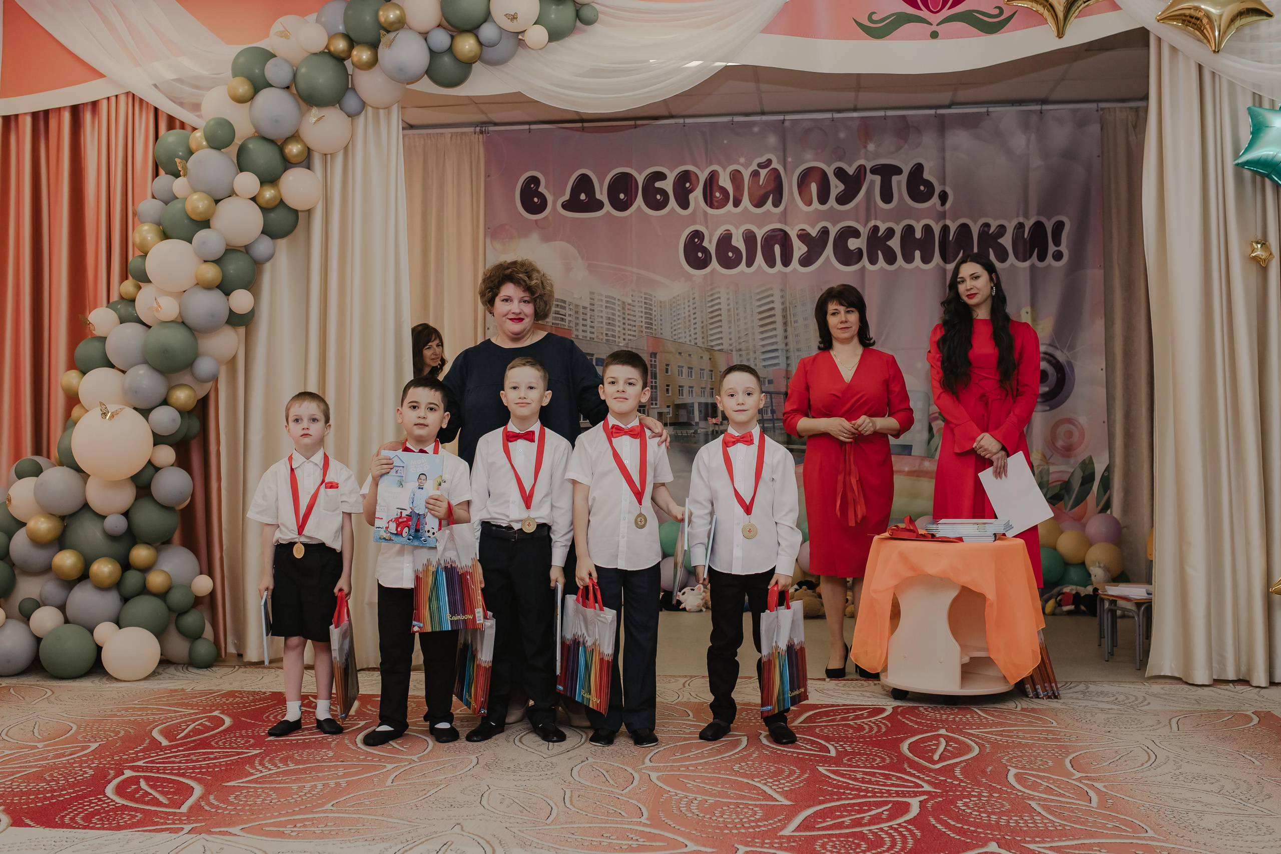 Выпускной сад 75. Семейный и домашний фотограф в Москве и МО Королева Валерия