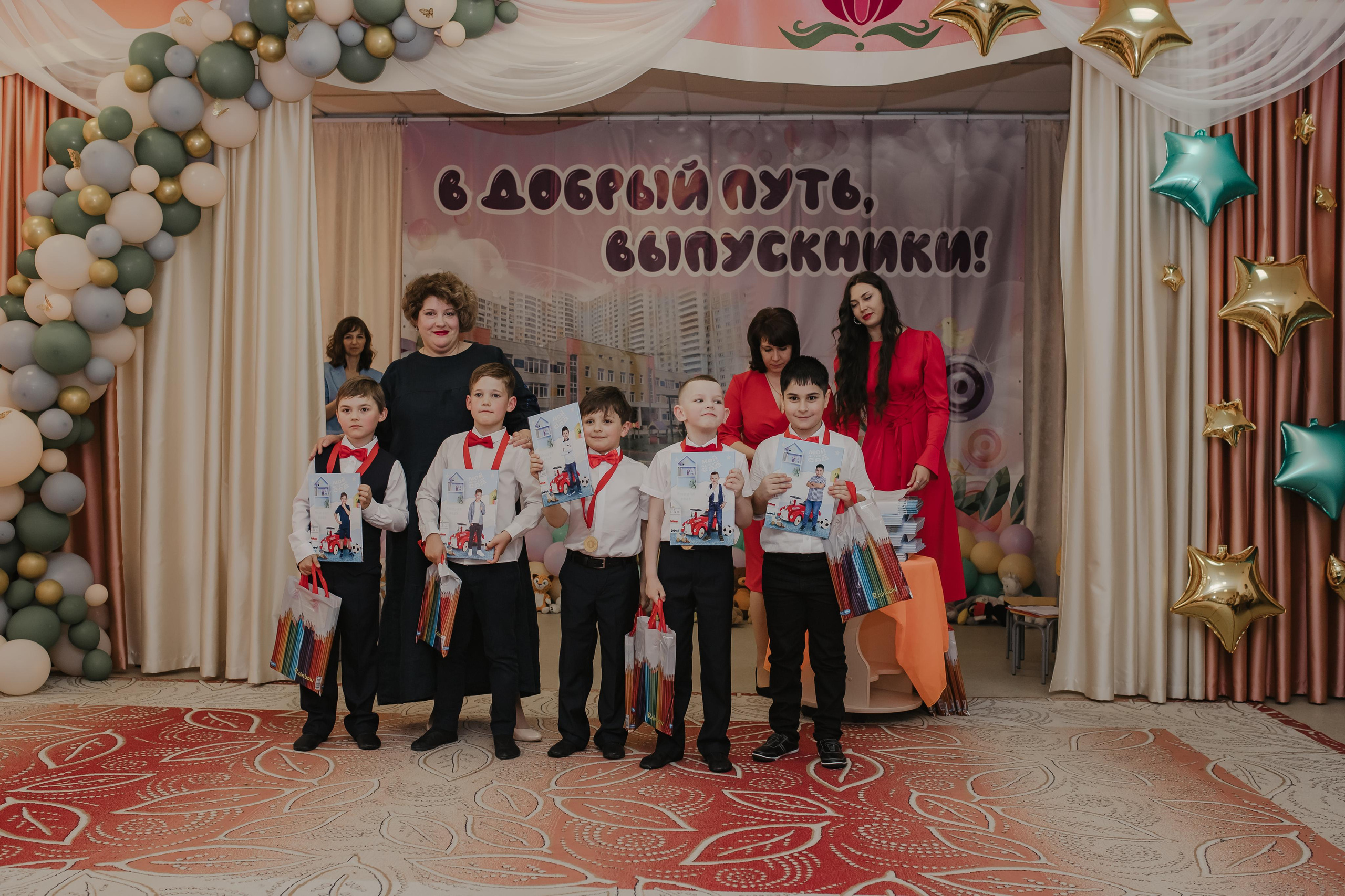Выпускной сад 75. Семейный и домашний фотограф в Москве и МО Королева Валерия