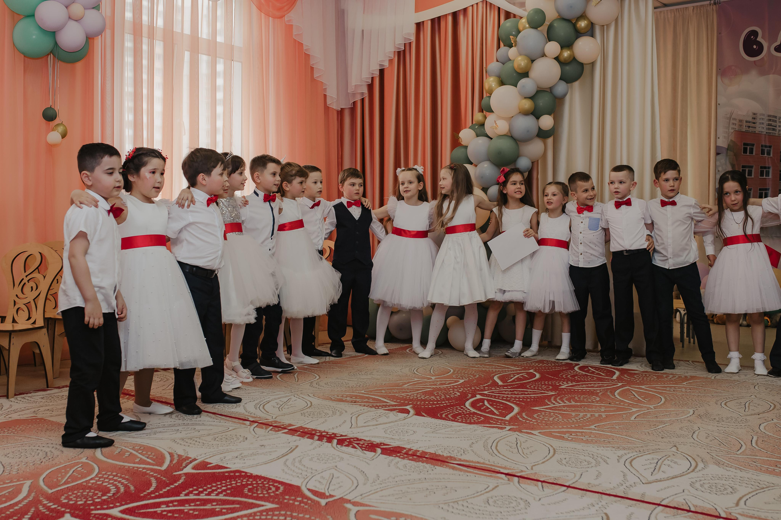 Выпускной сад 75. Семейный и домашний фотограф в Москве и МО Королева Валерия