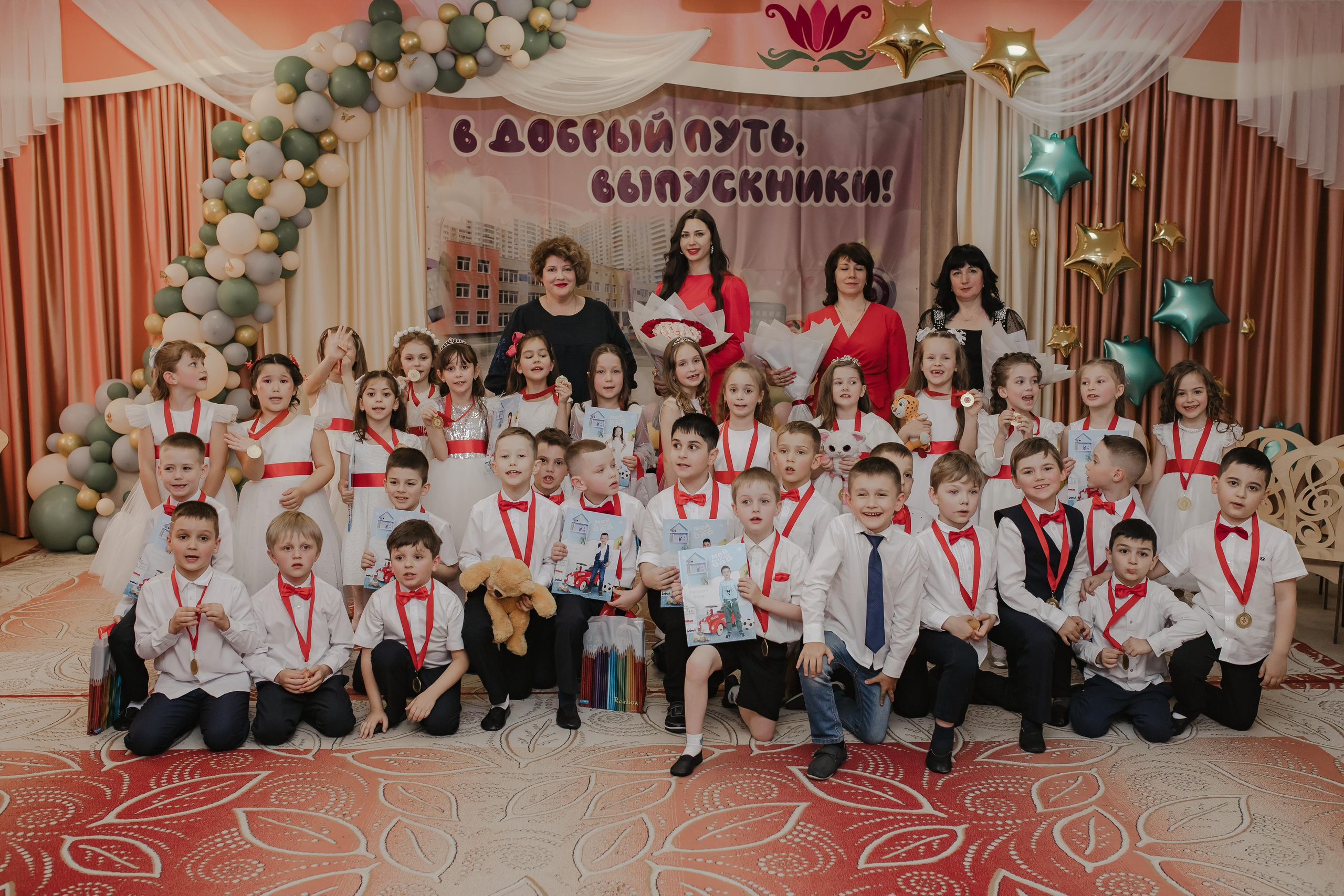 Выпускной сад 75. Семейный и домашний фотограф в Москве и МО Королева Валерия