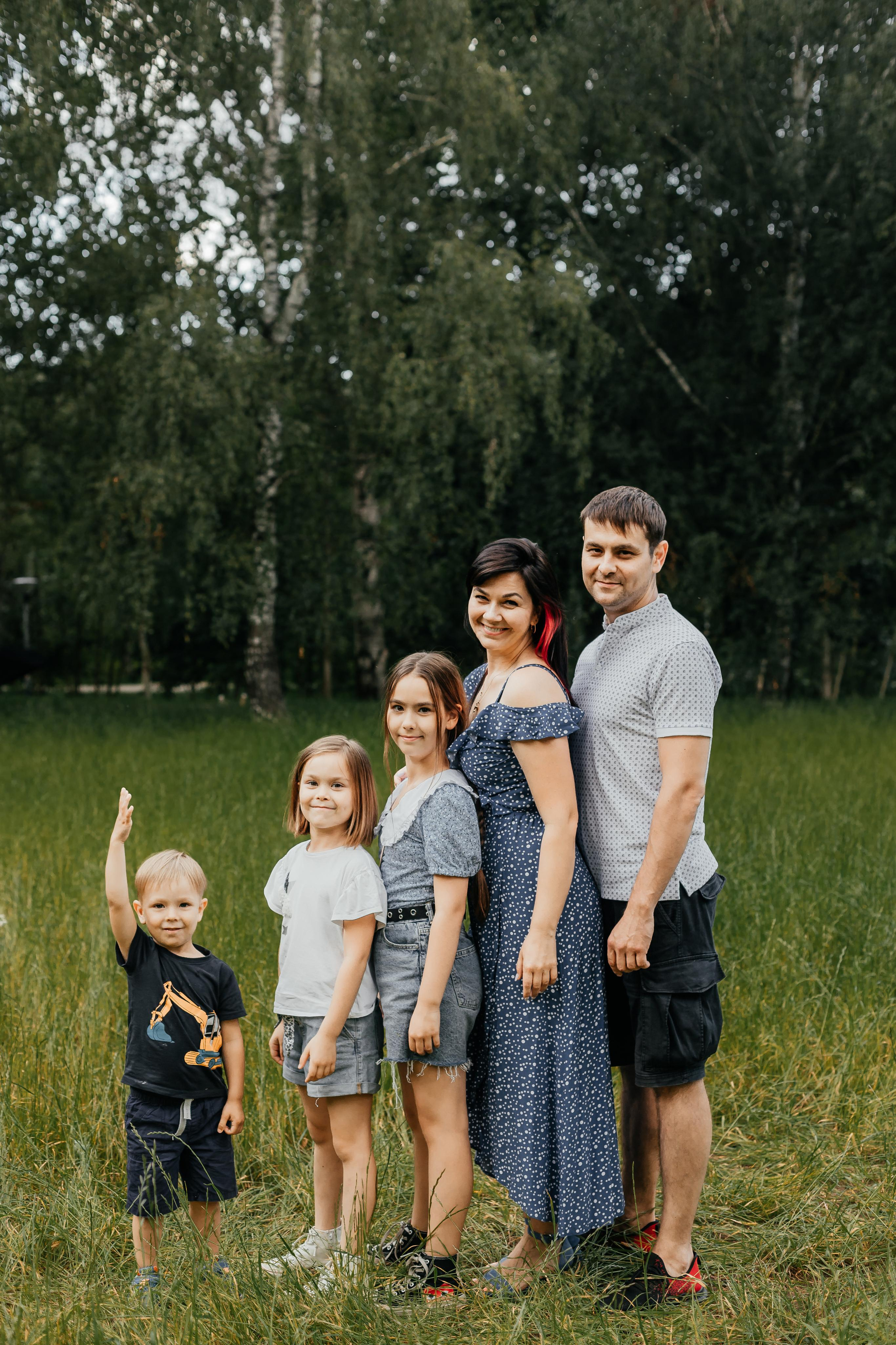 Анна с семьей. Семейный и домашний фотограф в Москве и МО Королева Валерия