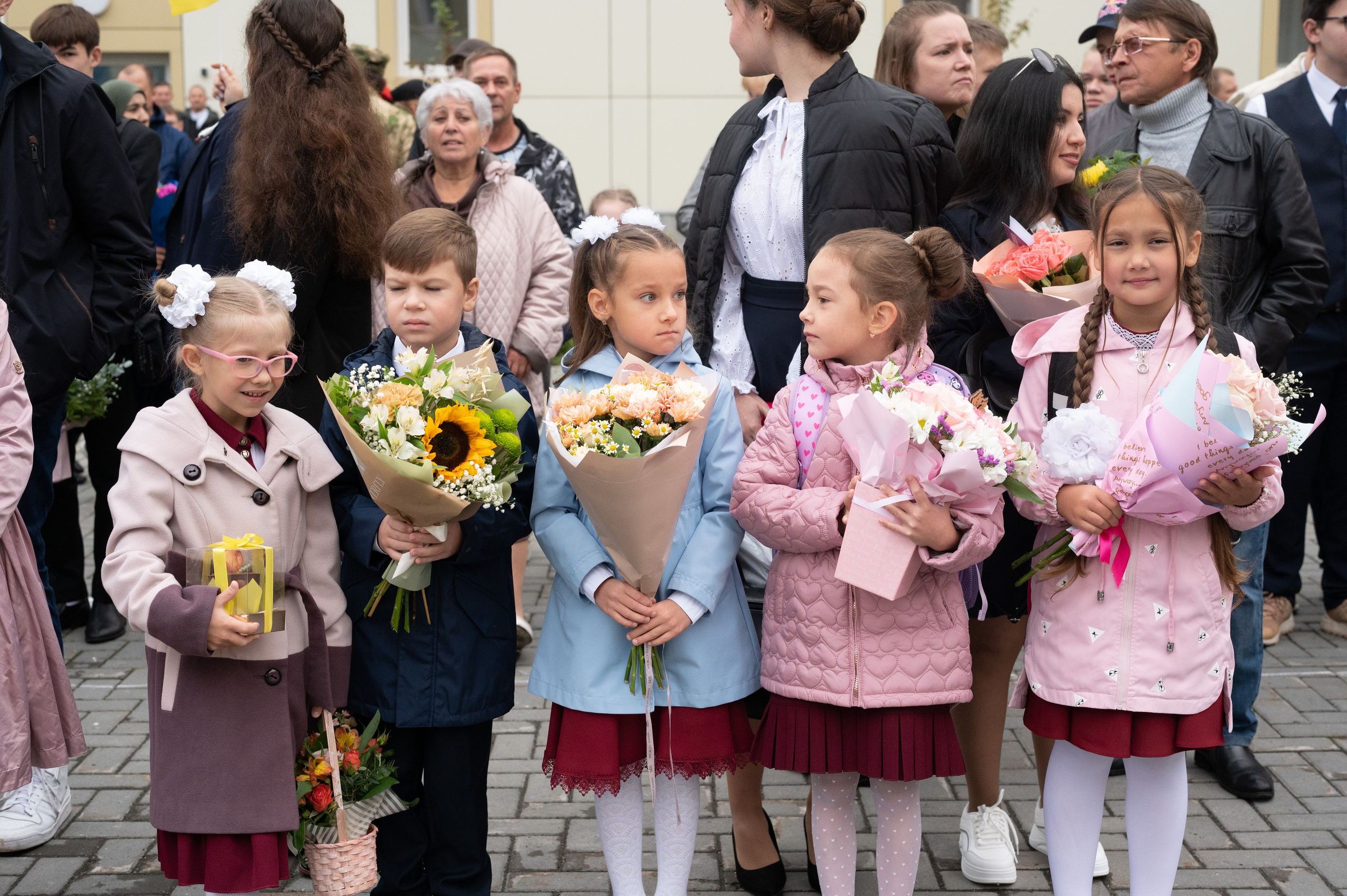 1 сентября 1 К 16 гимназия репортаж, линейка +в классе. Фотограф новорожденных, семейный детский в Тюмени Татьяна Морозова