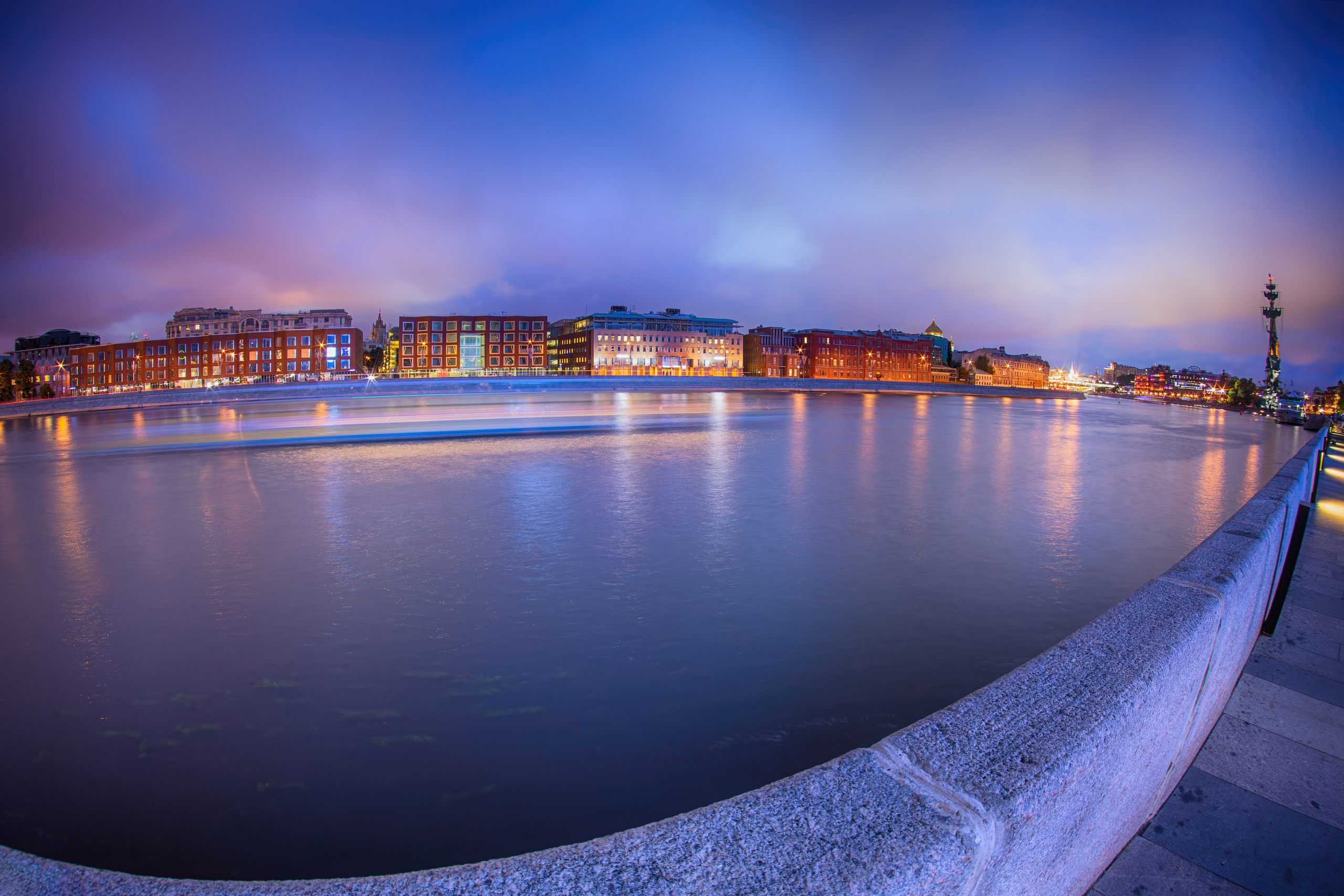 Выставка Москва оживает. 1000 куполов России, фотопроект Вадима Квятковского и Надежды Ельцовой