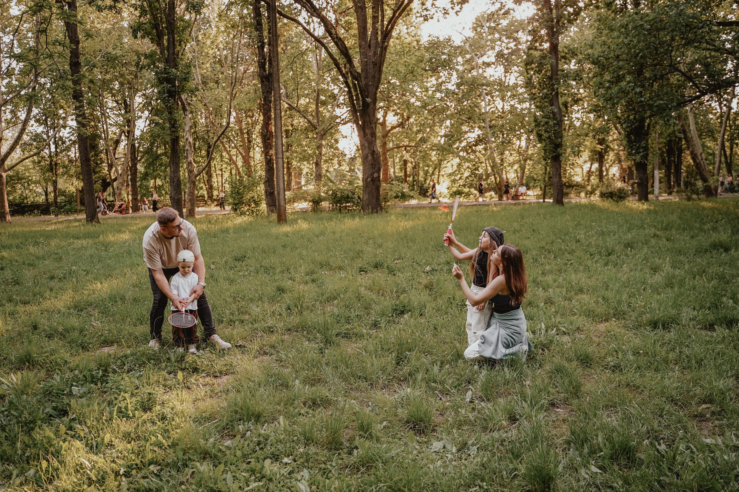 Семейная фотосессия со скейтом и самокатом. Семейный и женский фотограф в Краснодаре Анастасия Приймак