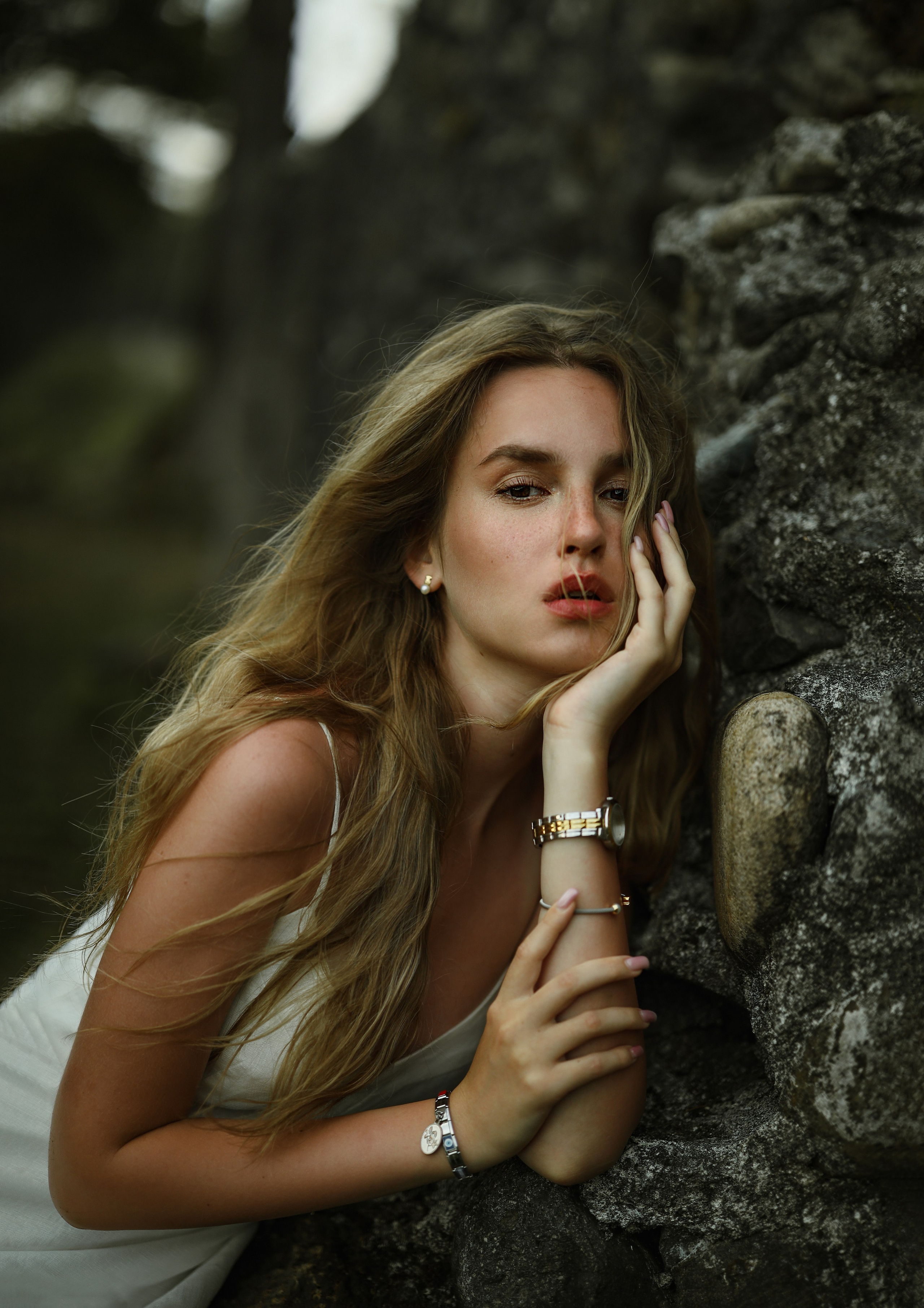 Фотосессия у разрушенной крепости в Абхазии. Свадебный и семейный фотограф в Абхазии Жанна Соснина